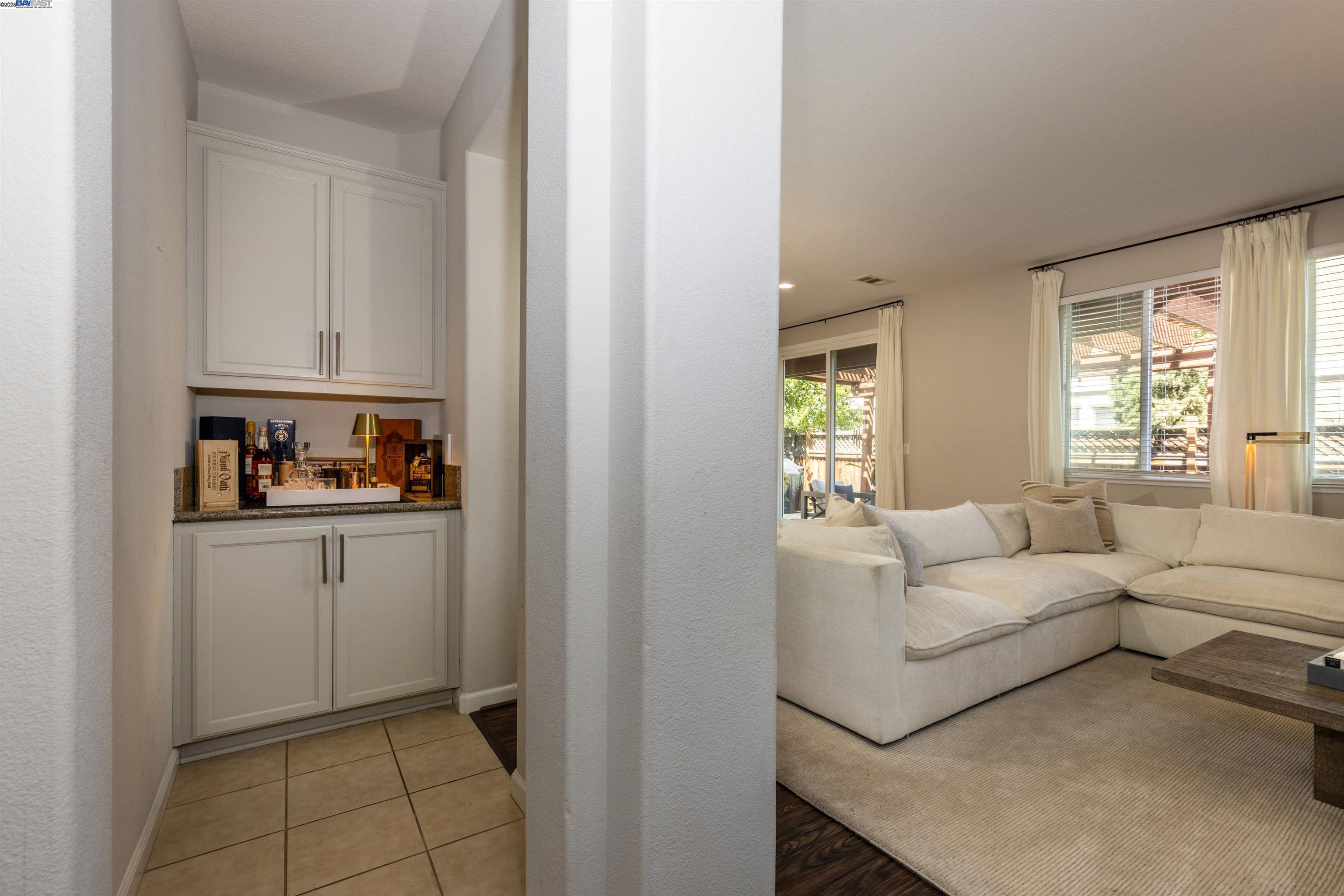 2457 Mojave Dr