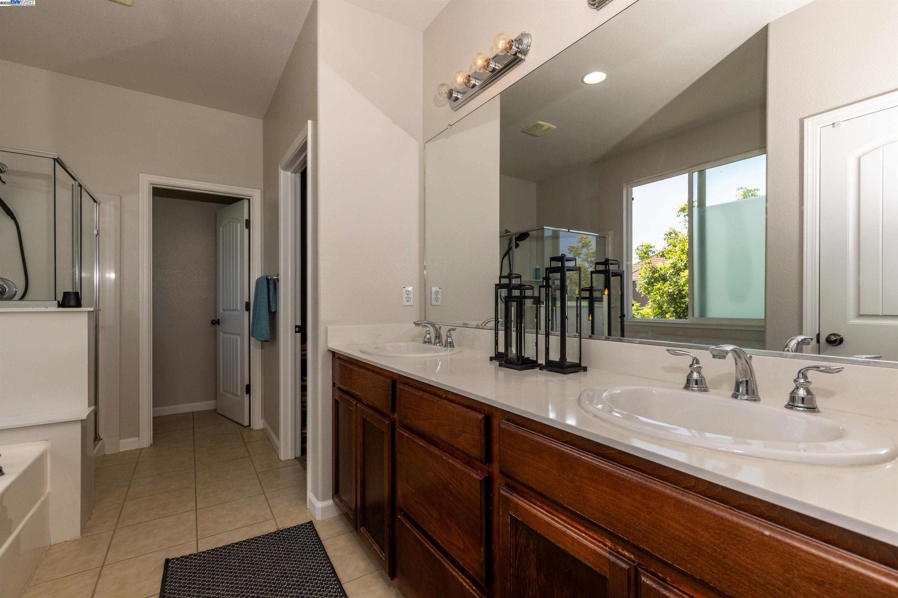 2457 Mojave Dr