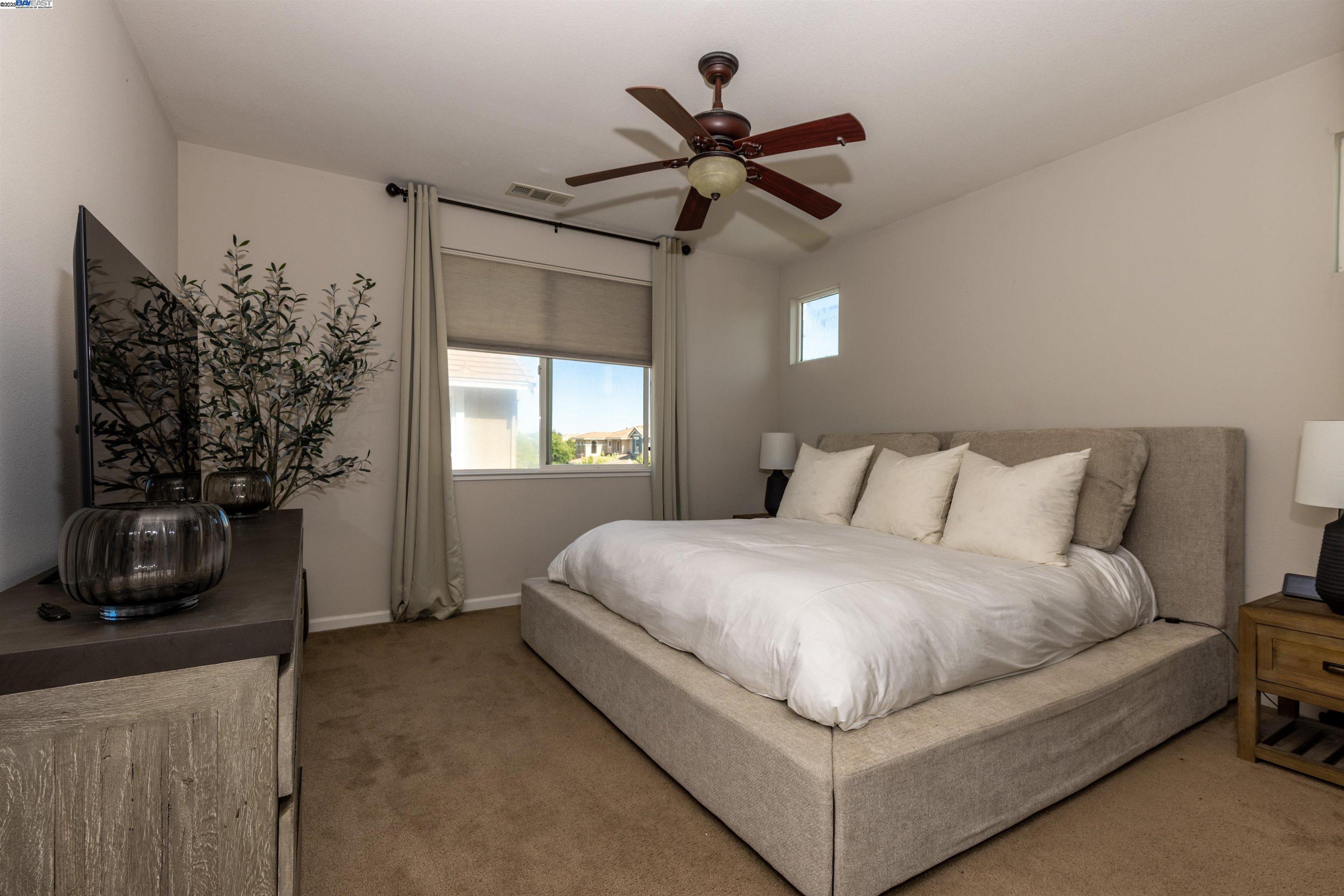 2457 Mojave Dr