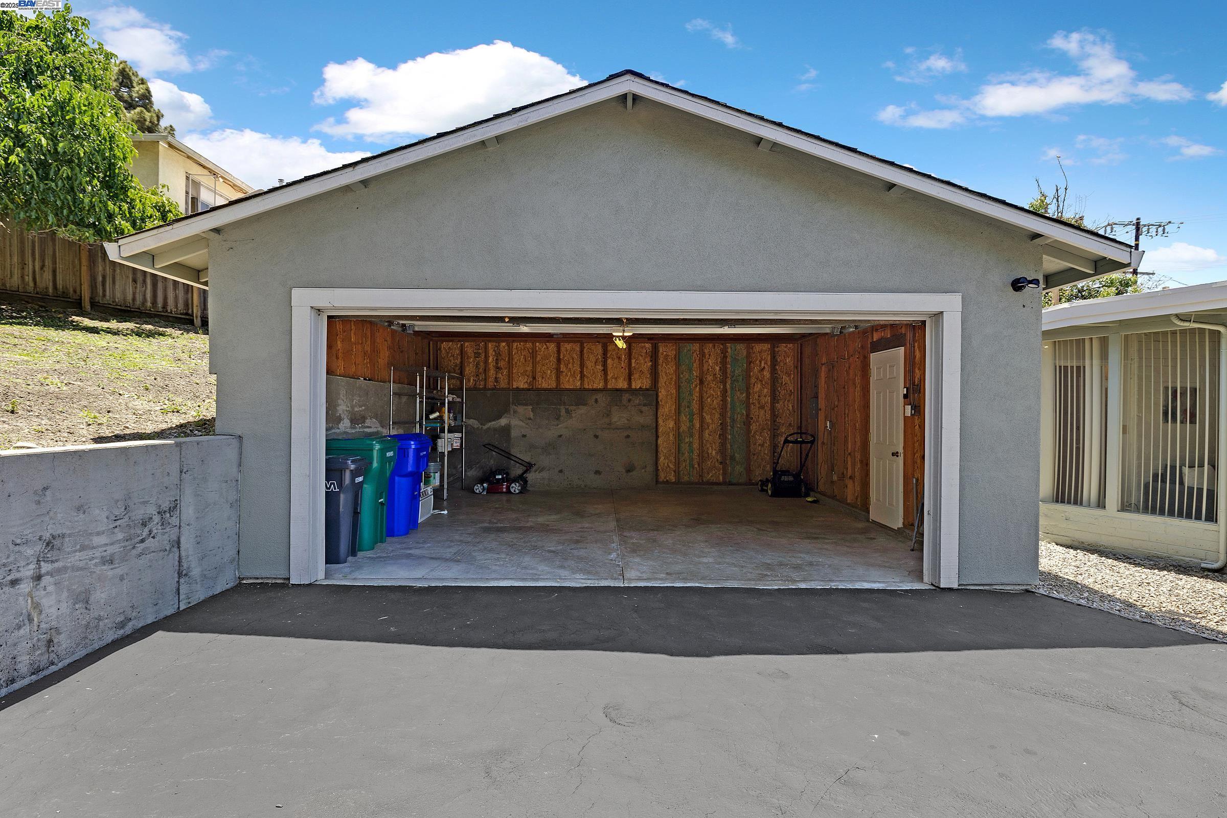 22756 Bayview Ave