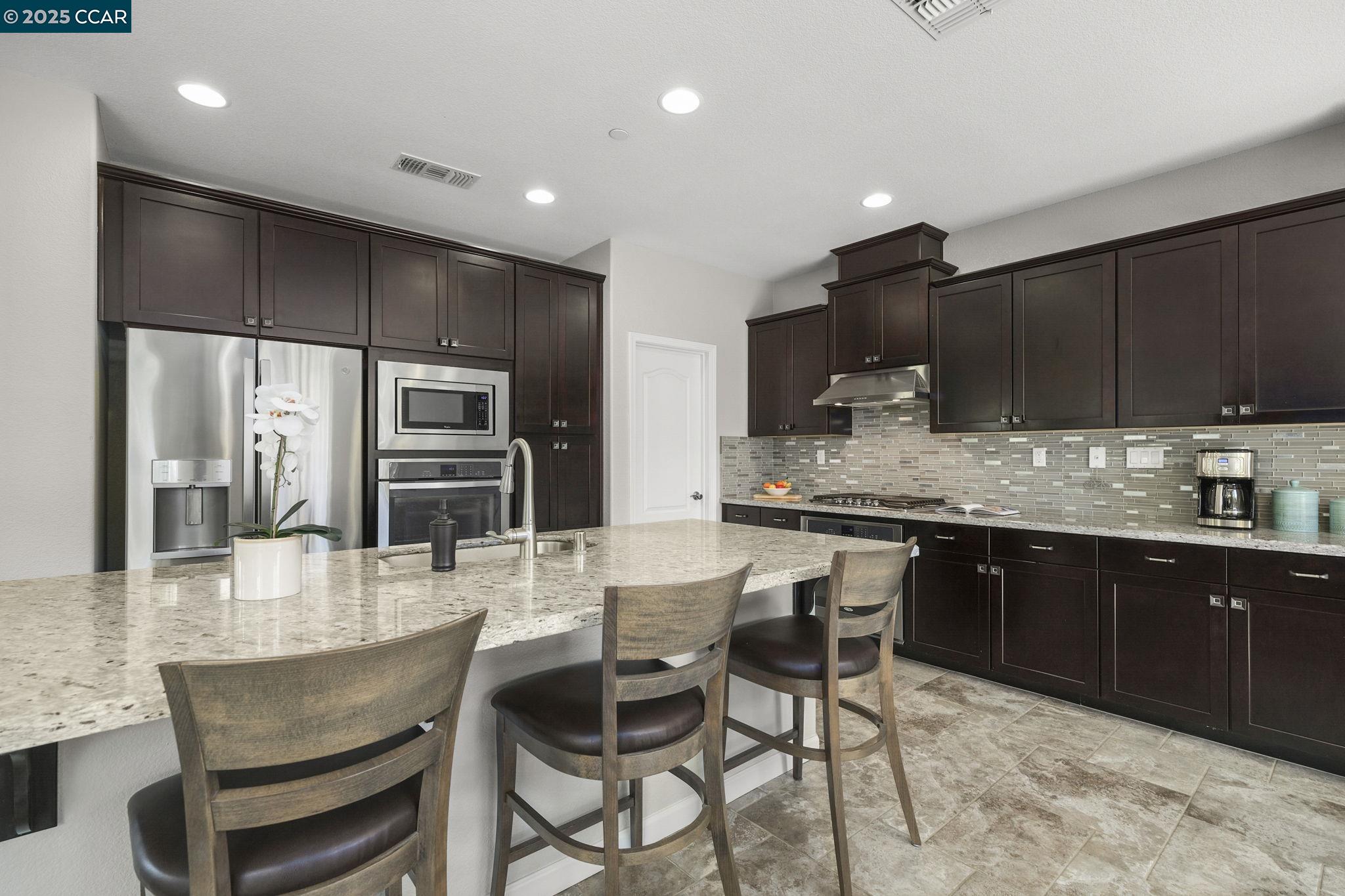 190 Pasilla Ct