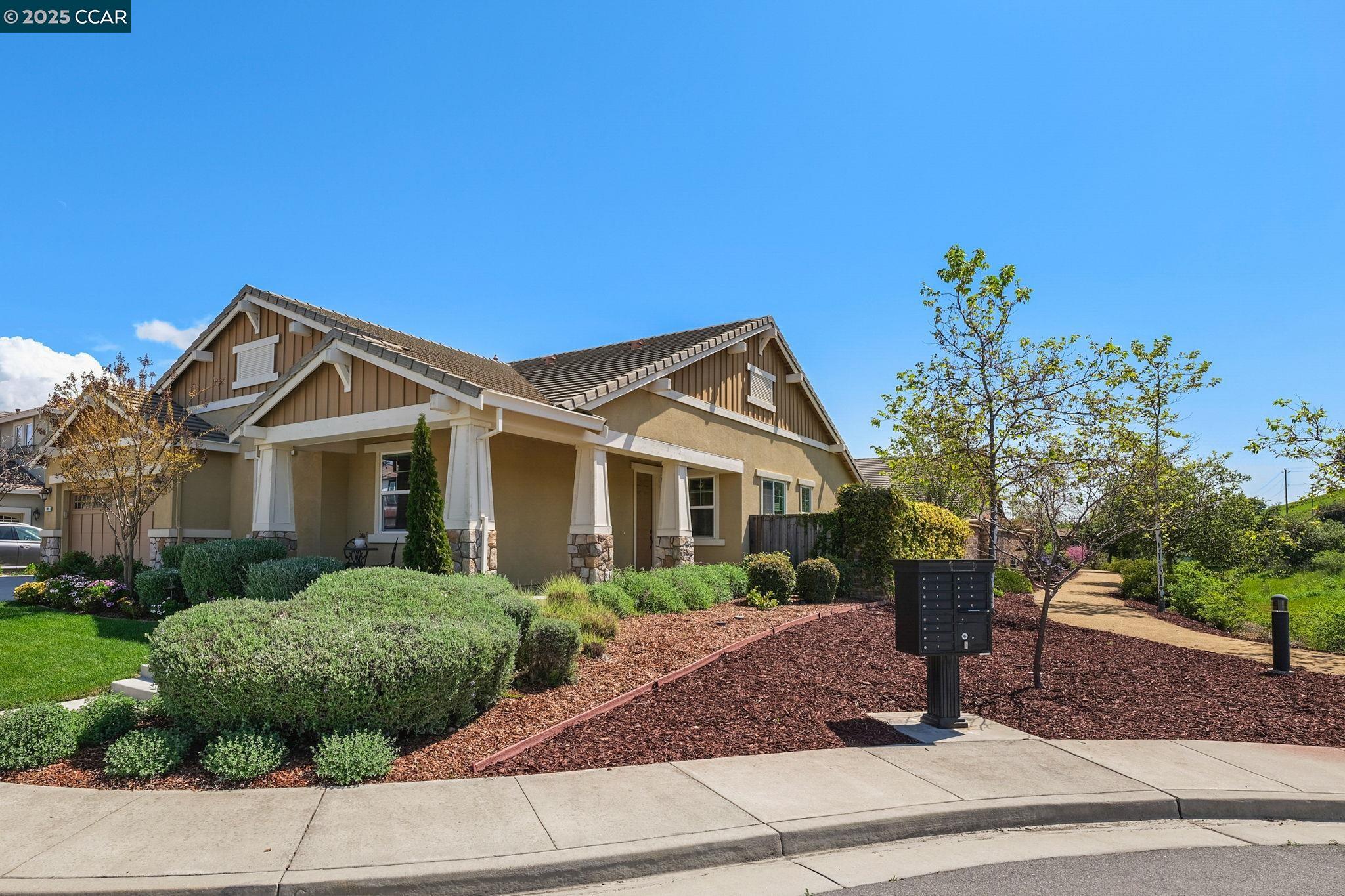 190 Pasilla Ct
