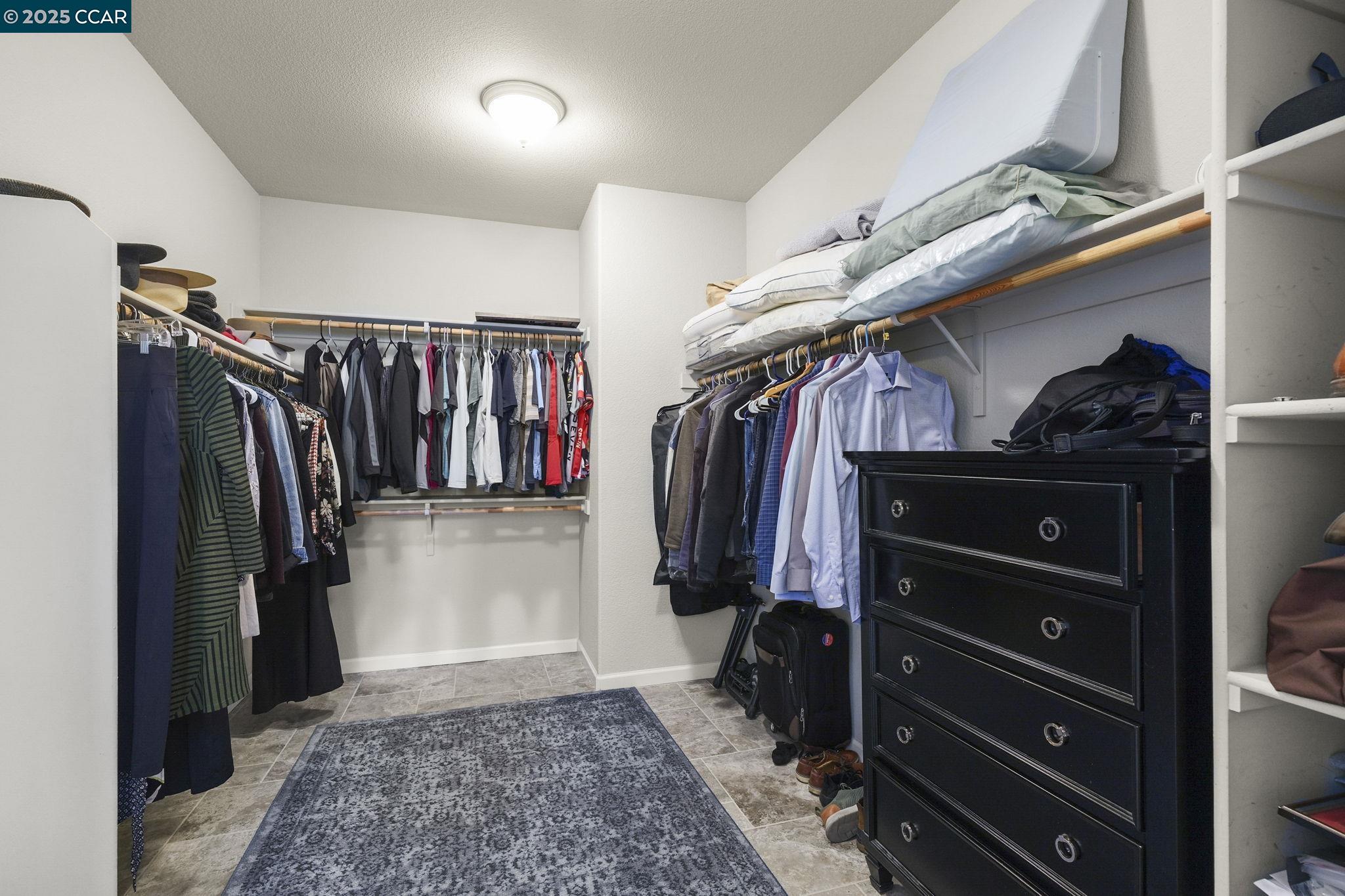 190 Pasilla Ct