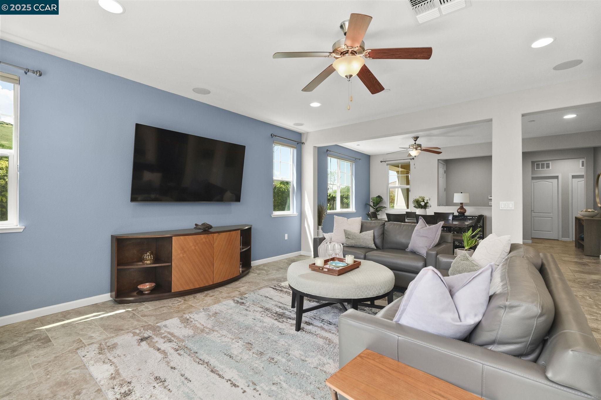 190 Pasilla Ct