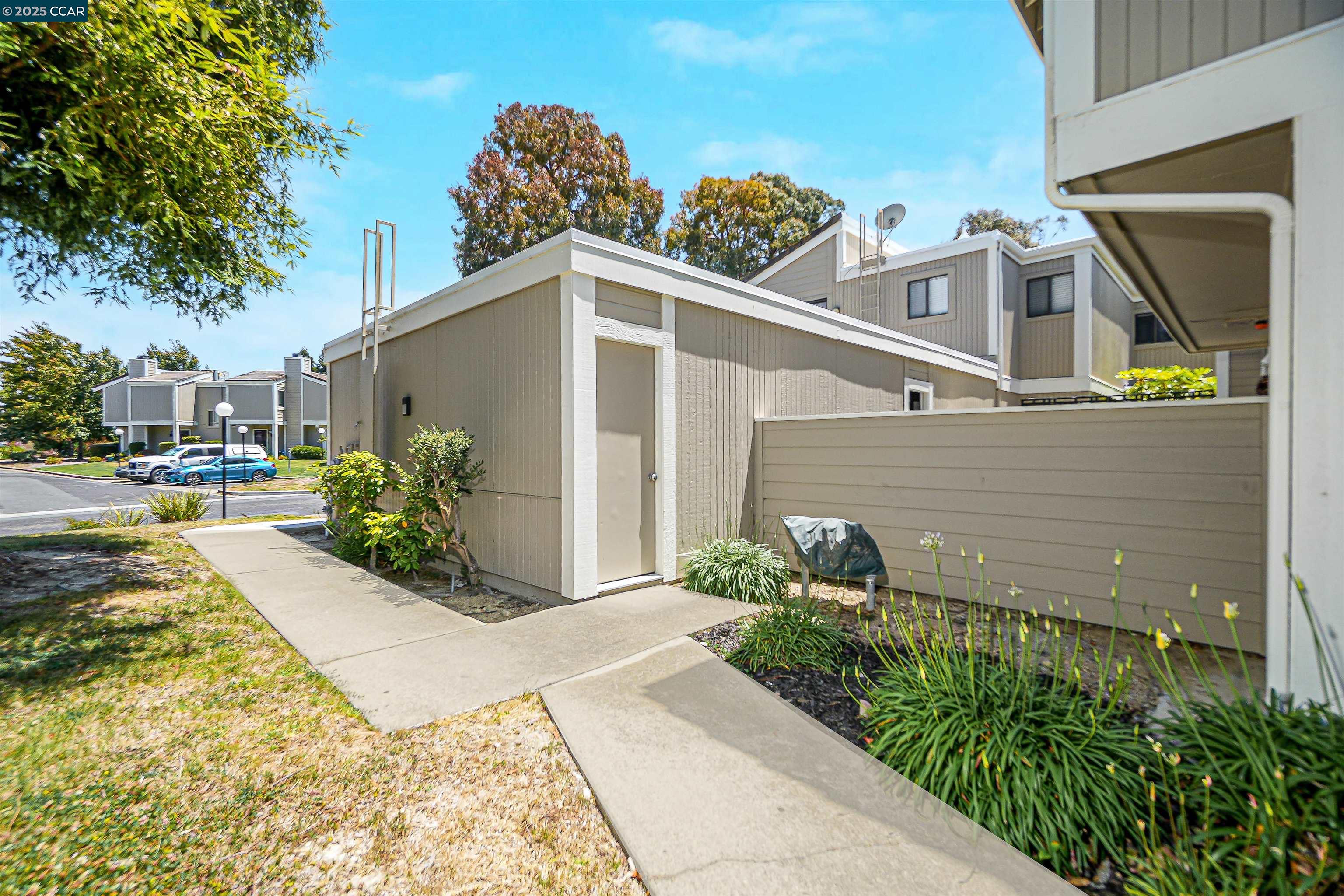 228 Apollo # 6