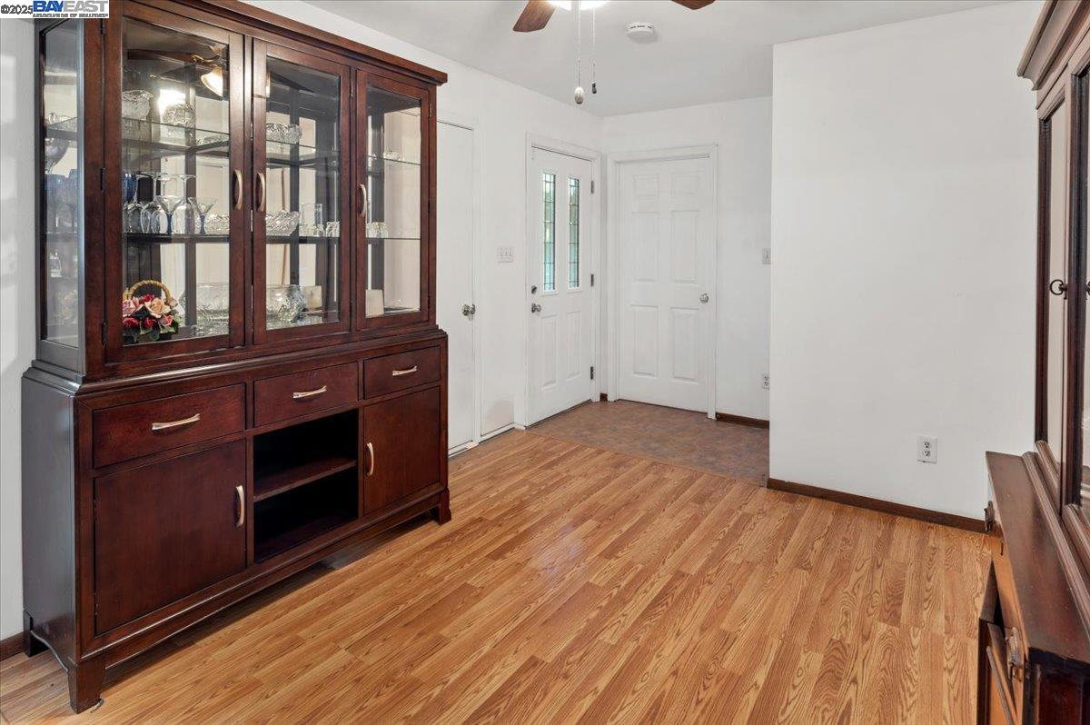 456 Lewis Ave
