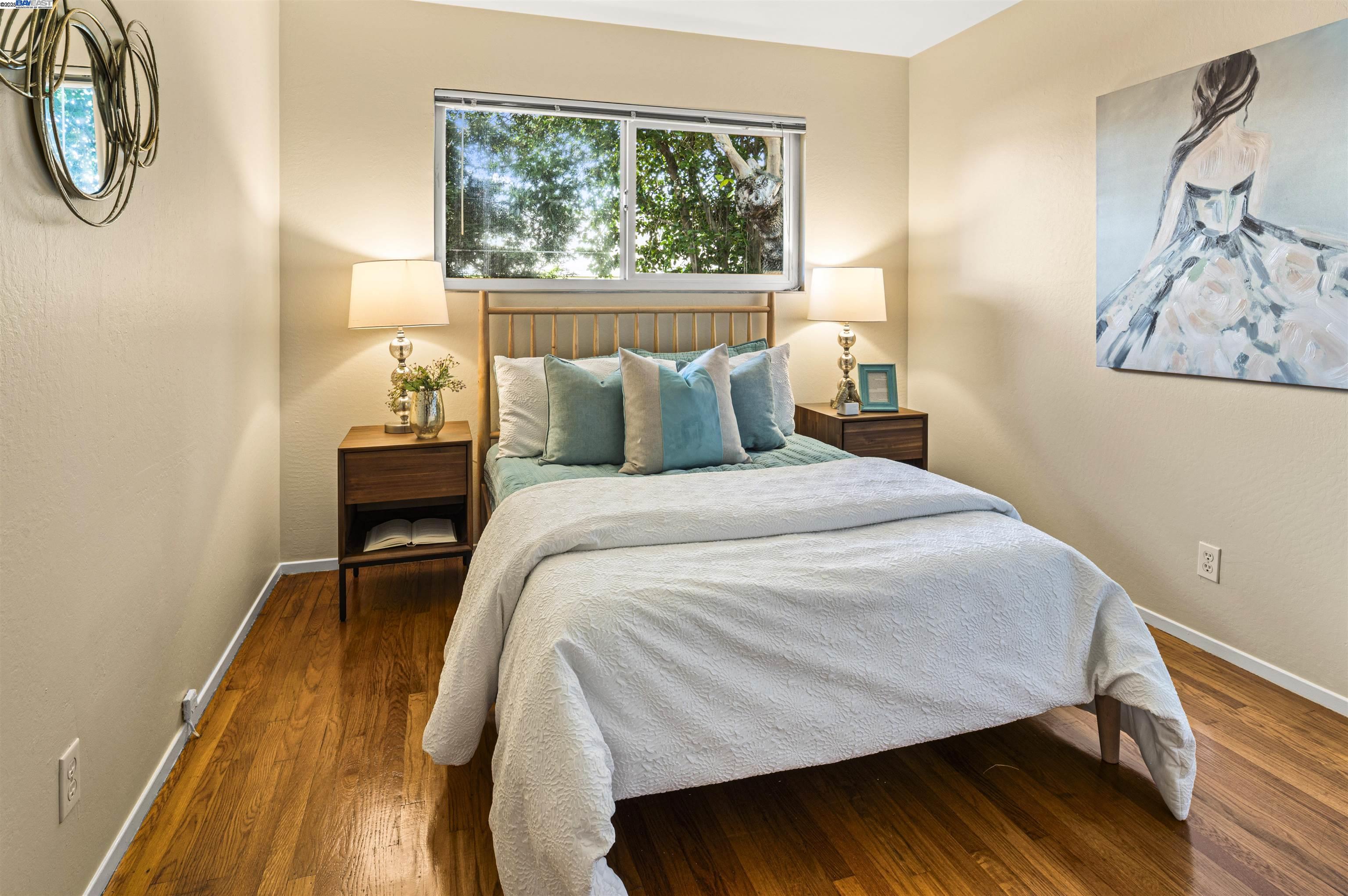 2219 Dexter Way