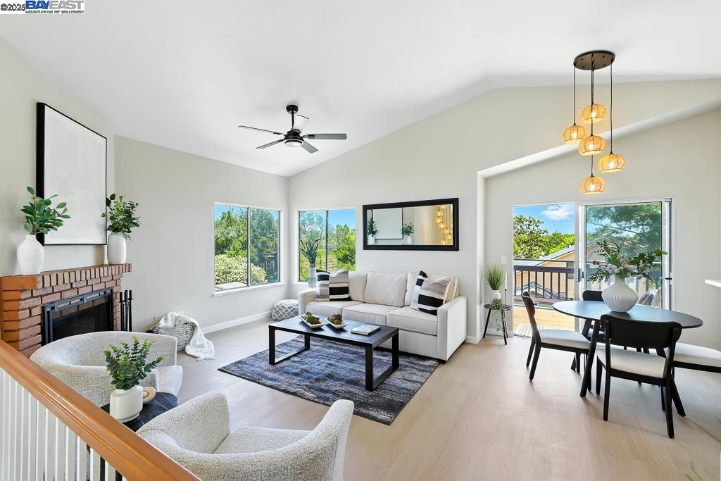 5113 Tumbleweed Ct