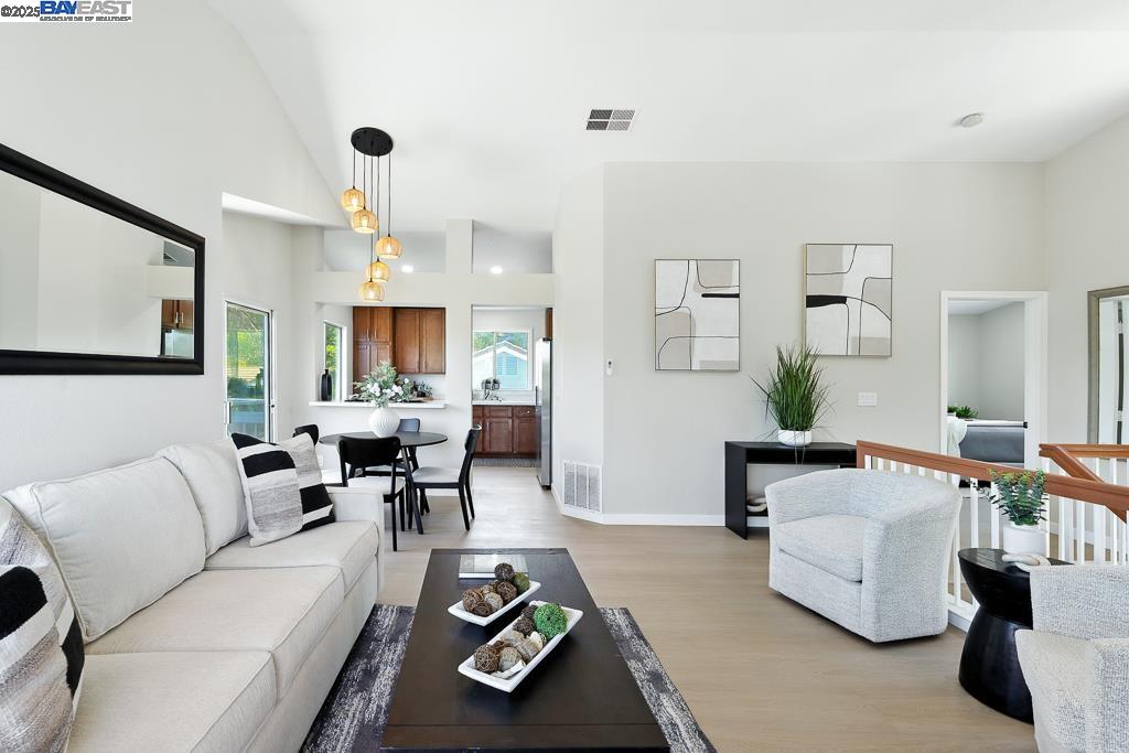 5113 Tumbleweed Ct