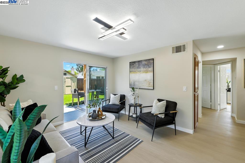 5113 Tumbleweed Ct