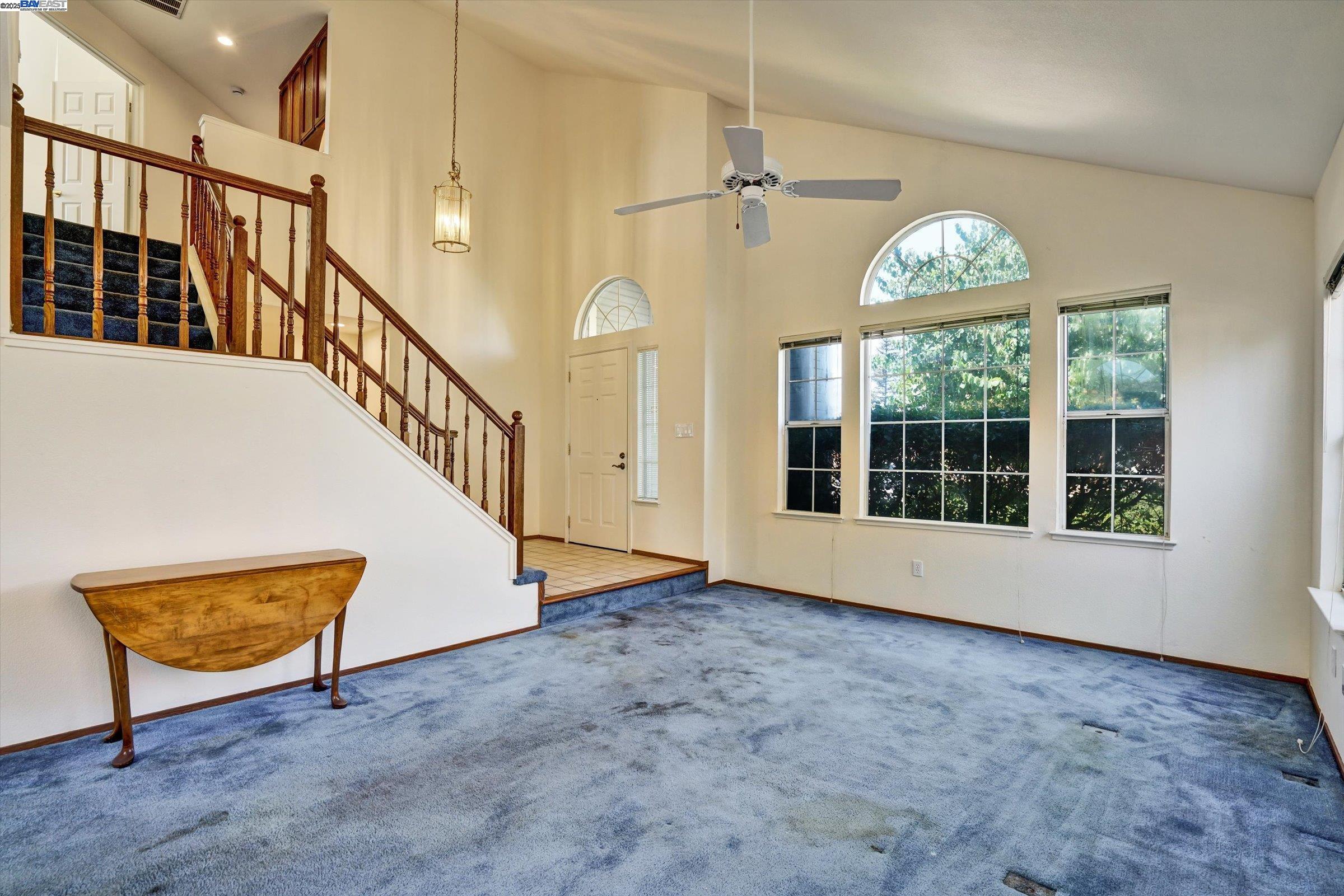 1400 Tennis Ln