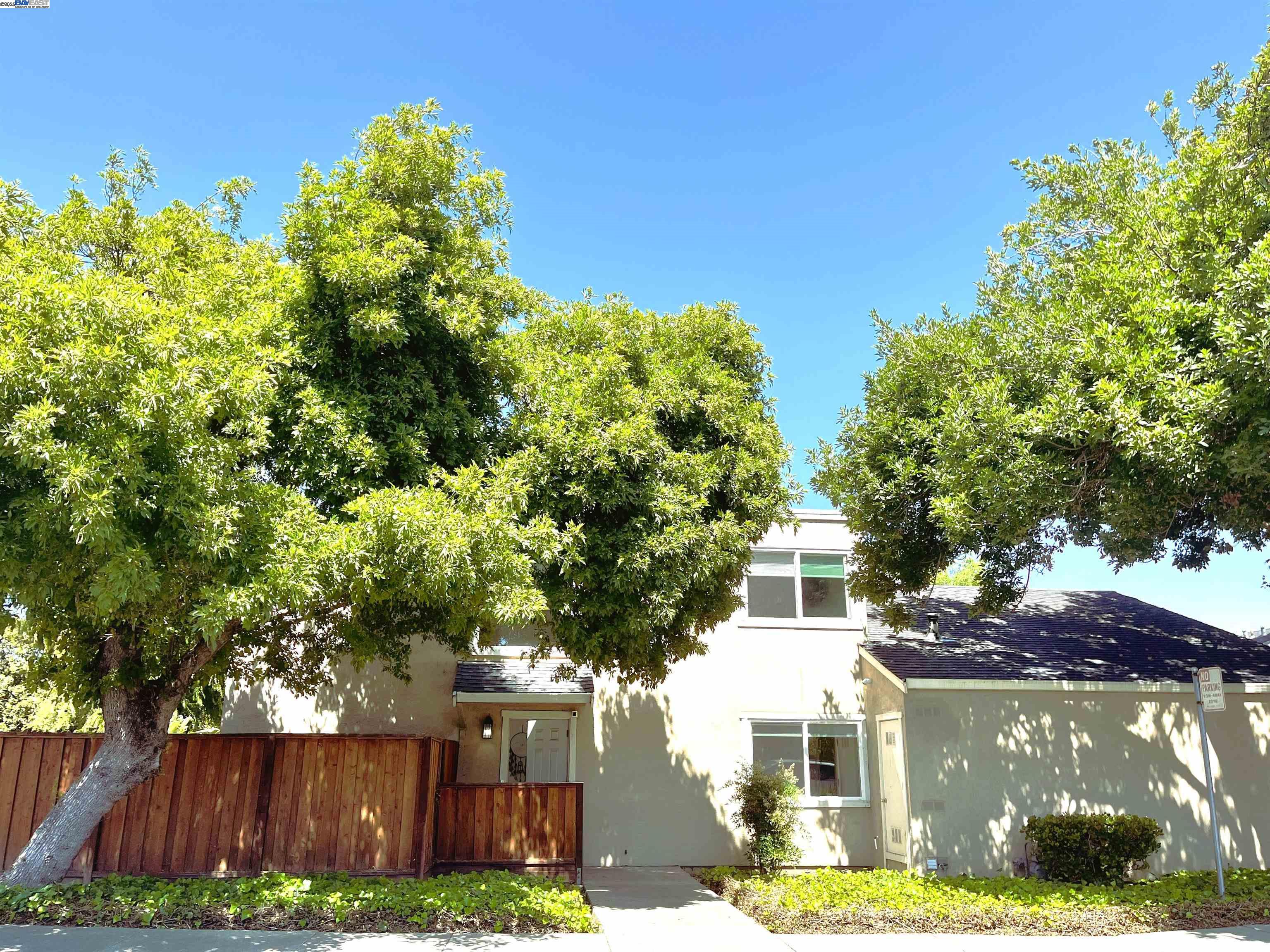 156 Briarwood Dr