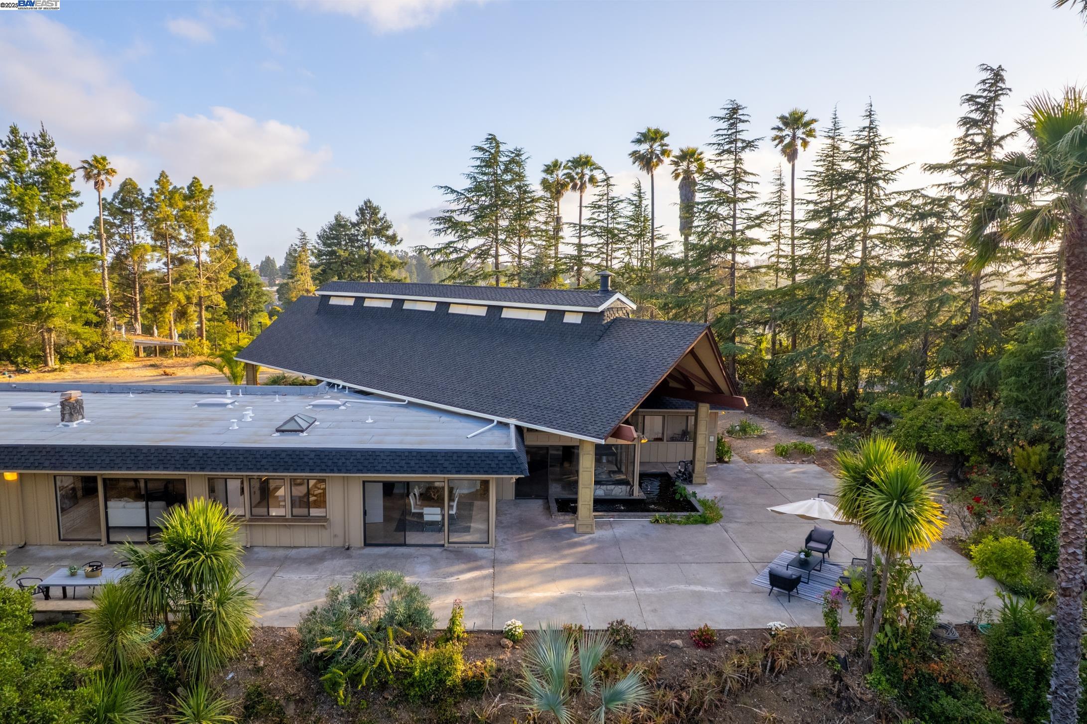 4584 Ewing Rd