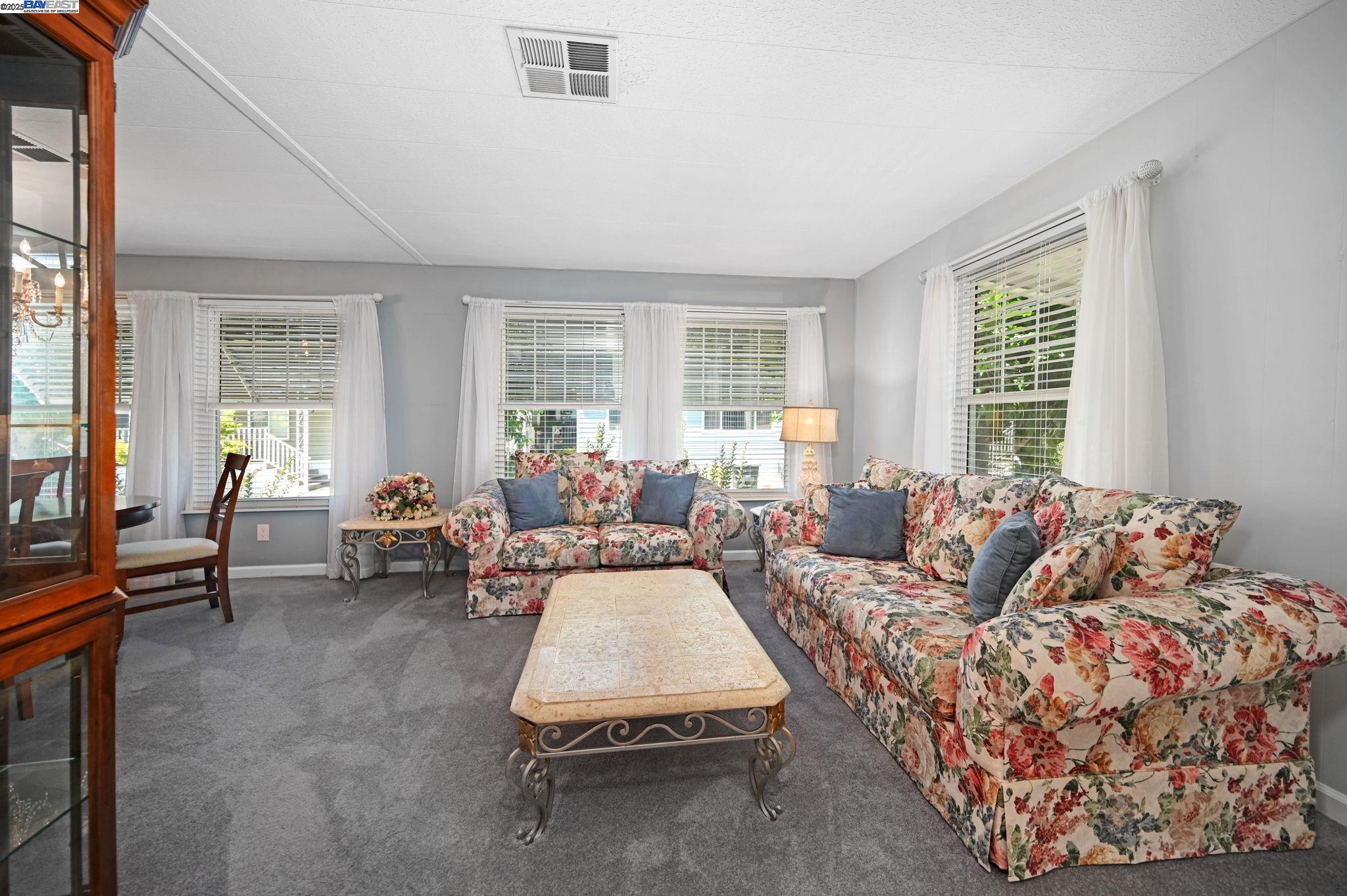 3231 Vineyard Ave., #102 # 102