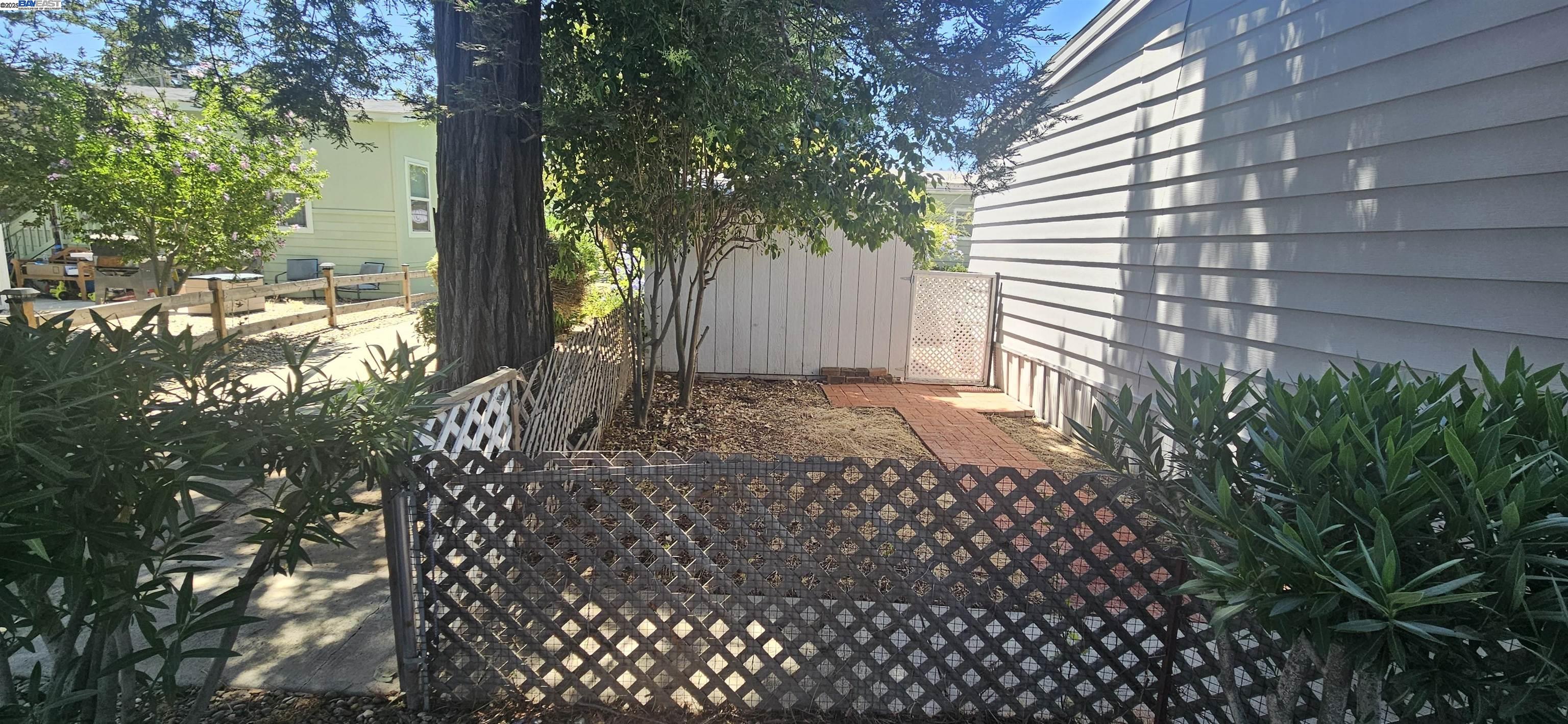 3231 Vineyard Ave., #102 # 102