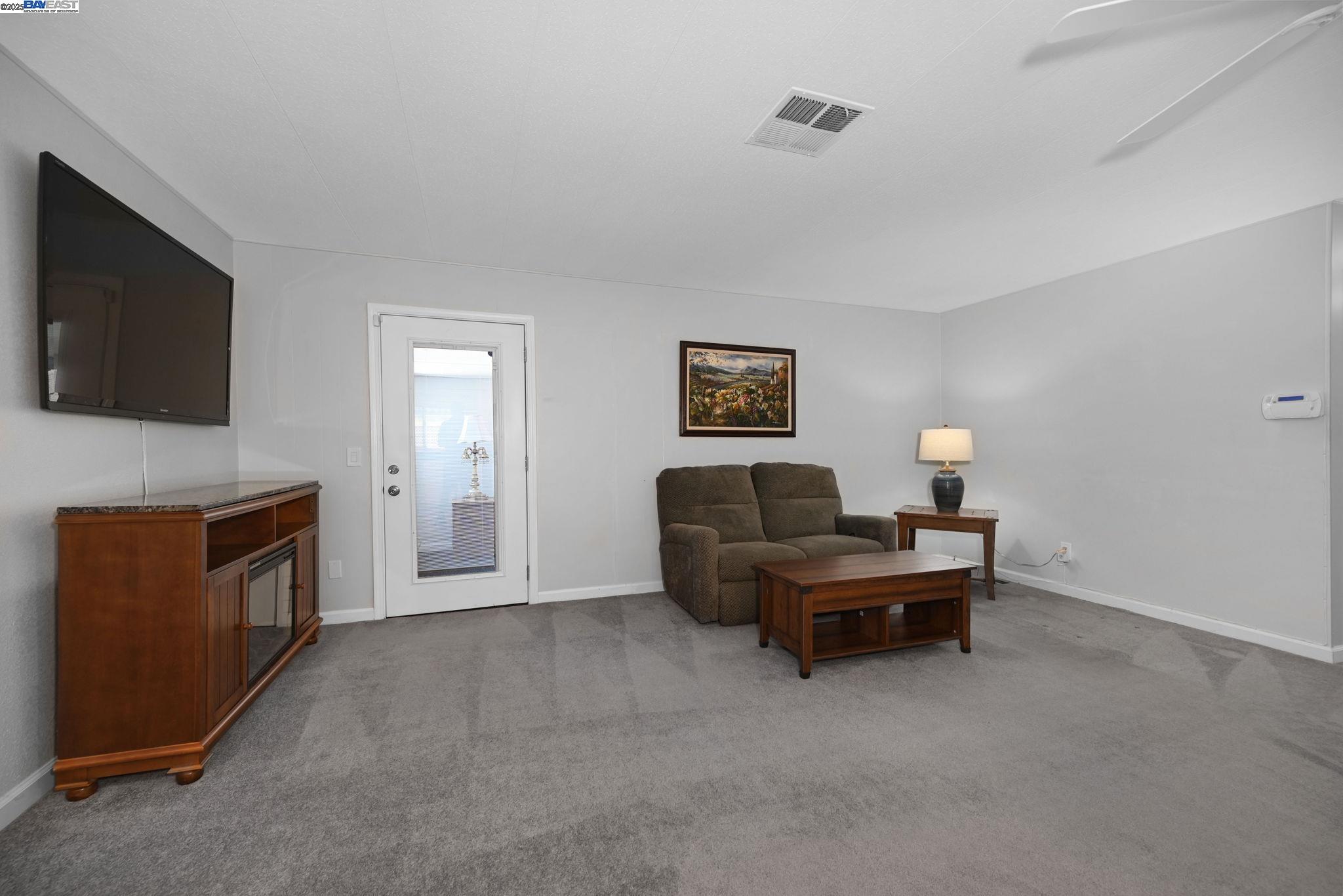 3231 Vineyard Ave., #102 # 102