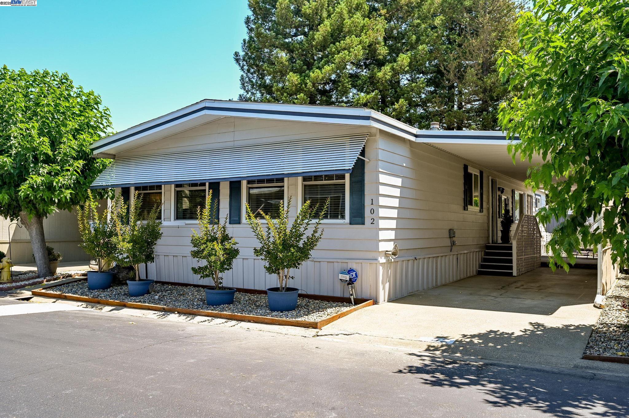 3231 Vineyard Ave., #102 # 102