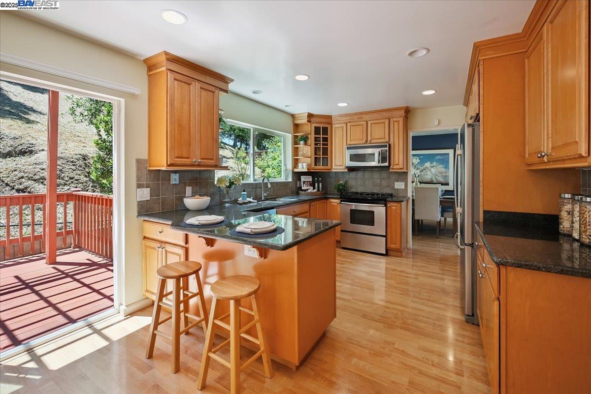 3457 Hackamore Dr