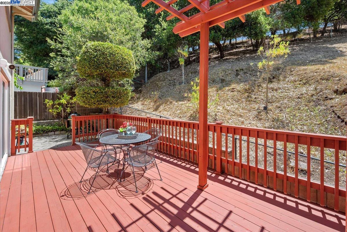 3457 Hackamore Dr
