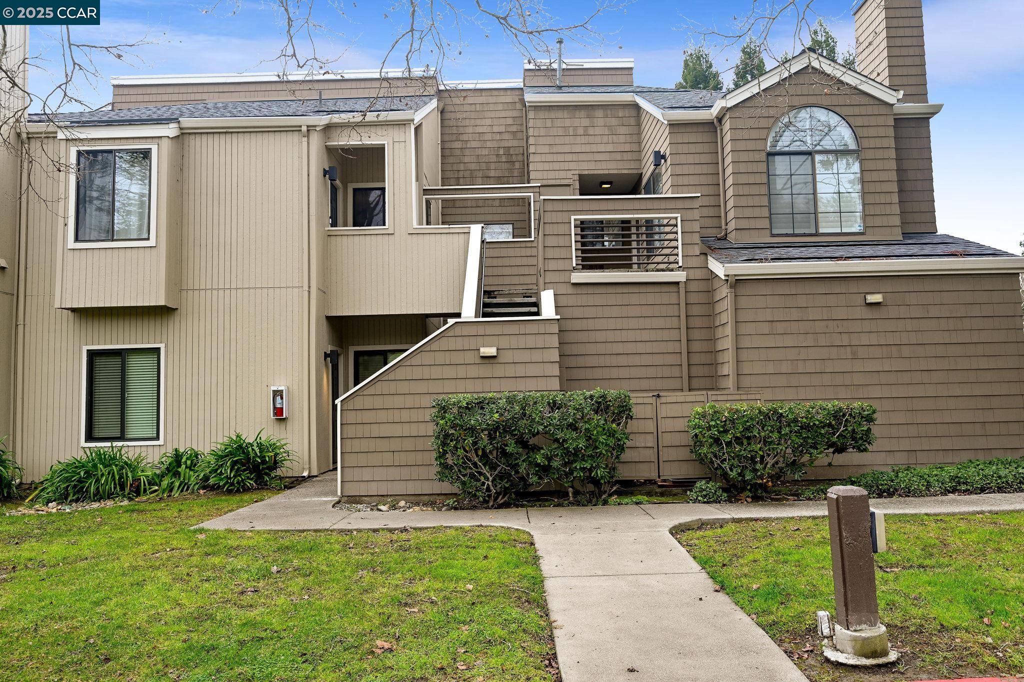 273 S Overlook Dr