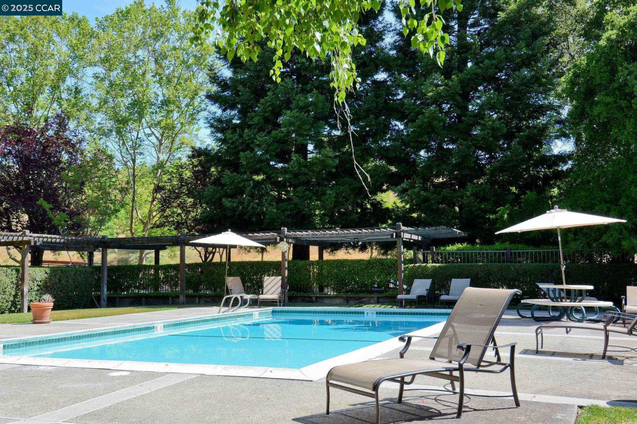 273 S Overlook Dr