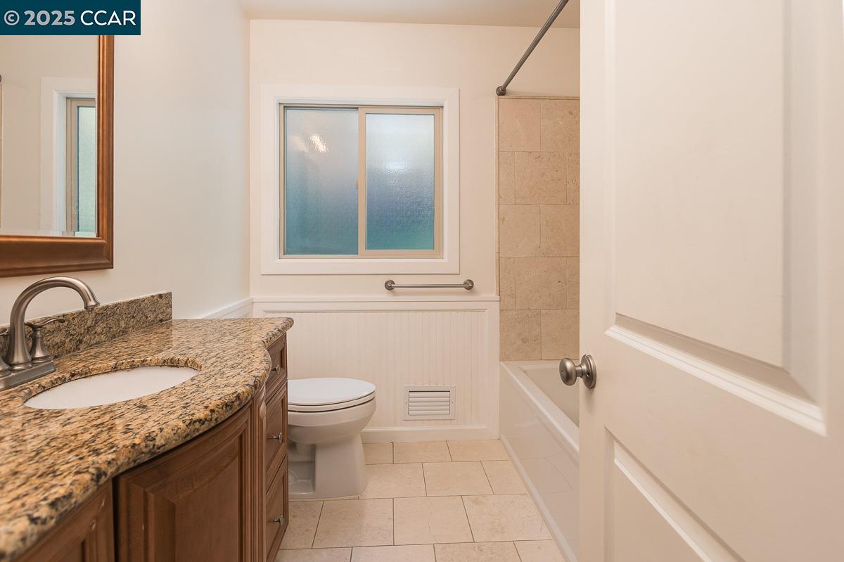 877 Mountain View Dr