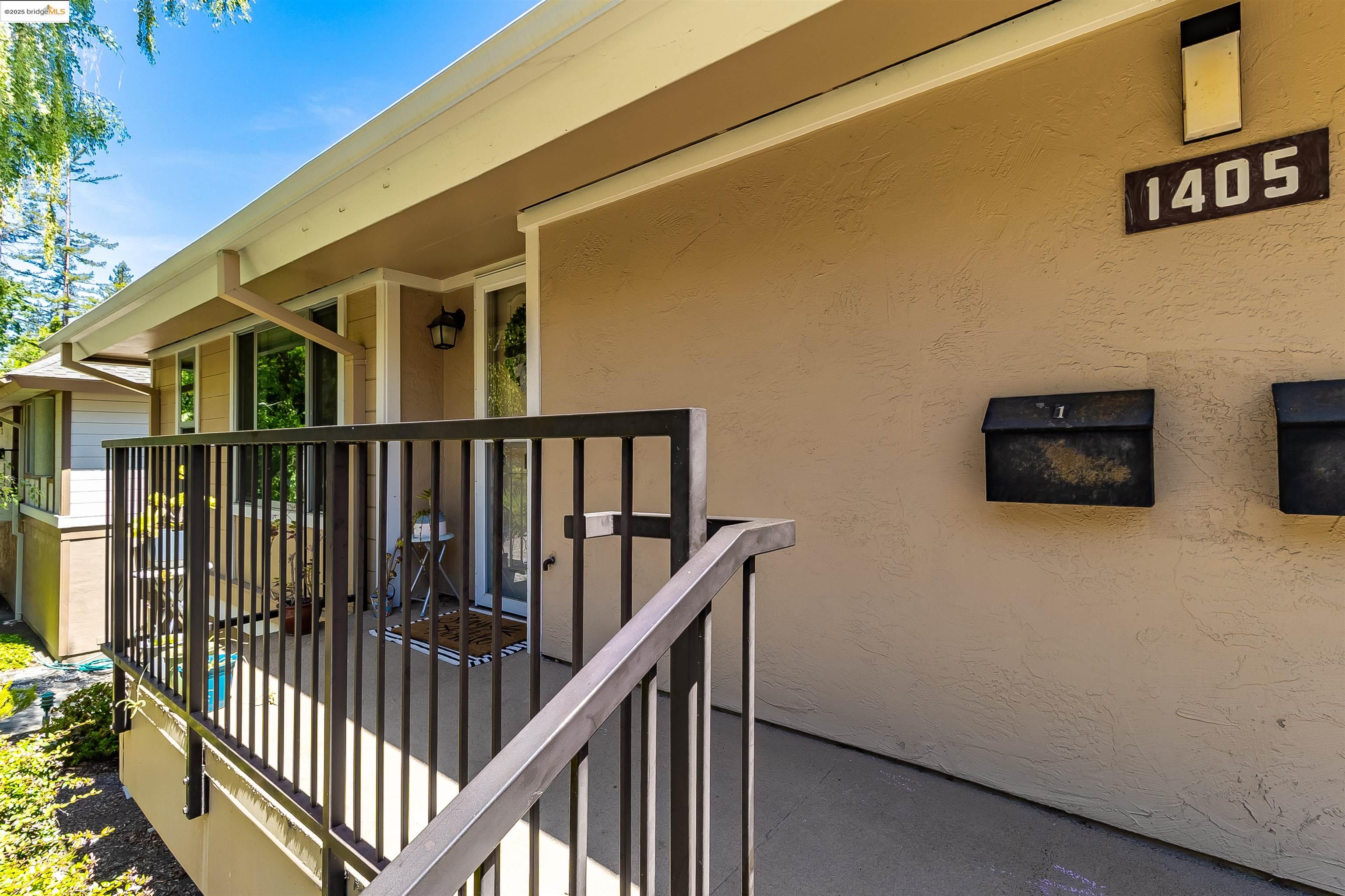 1405 Ptarmigan Dr # 1