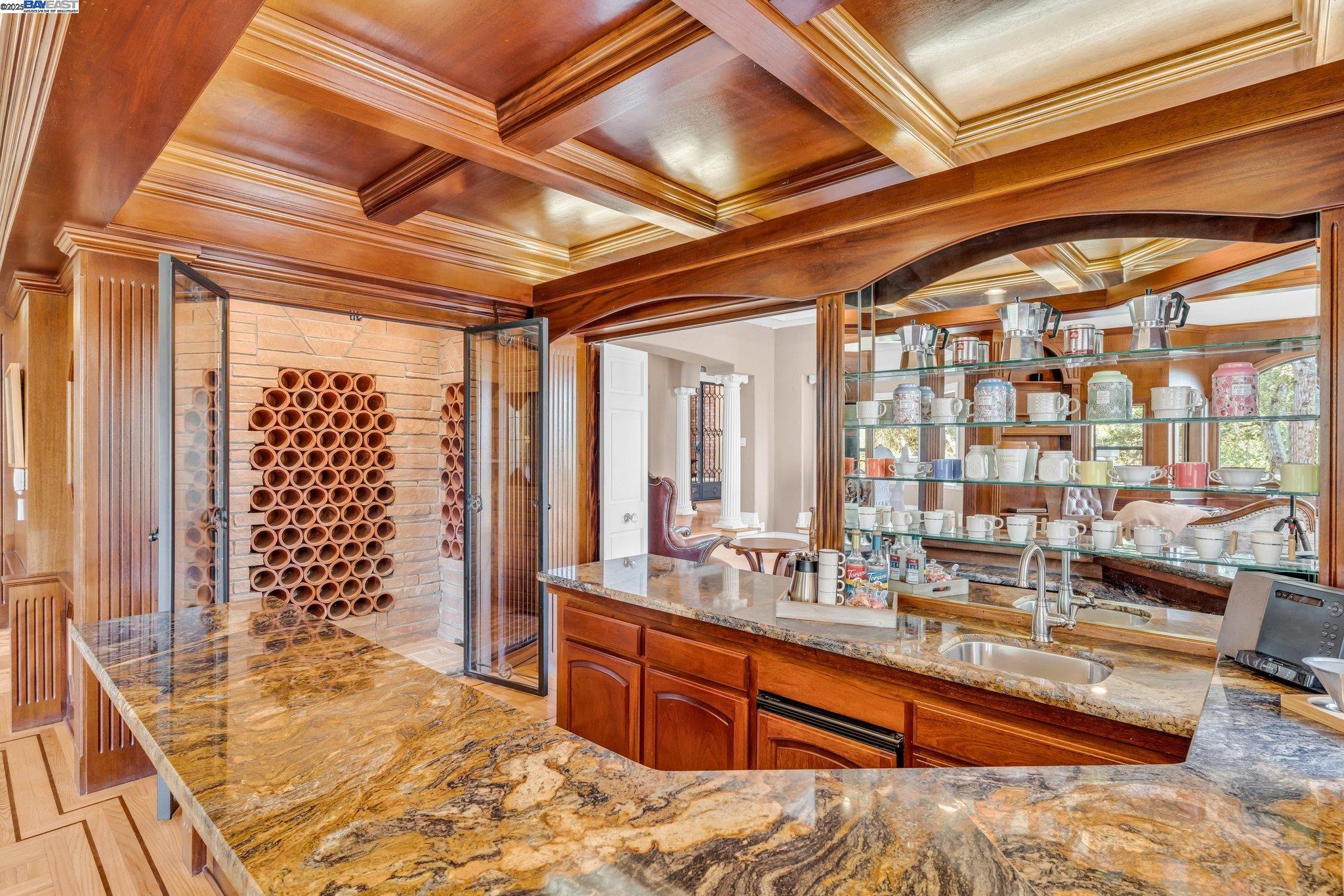 219 Valley Oaks Dr