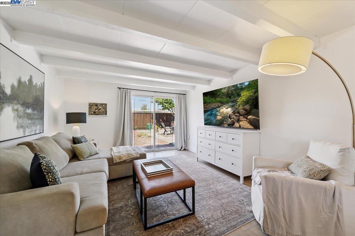 427 Bernal Ave
