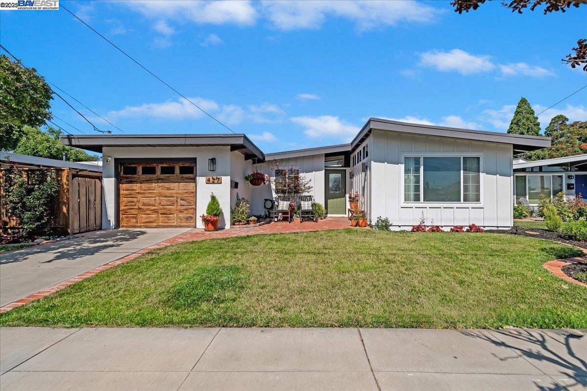 427 Bernal Ave