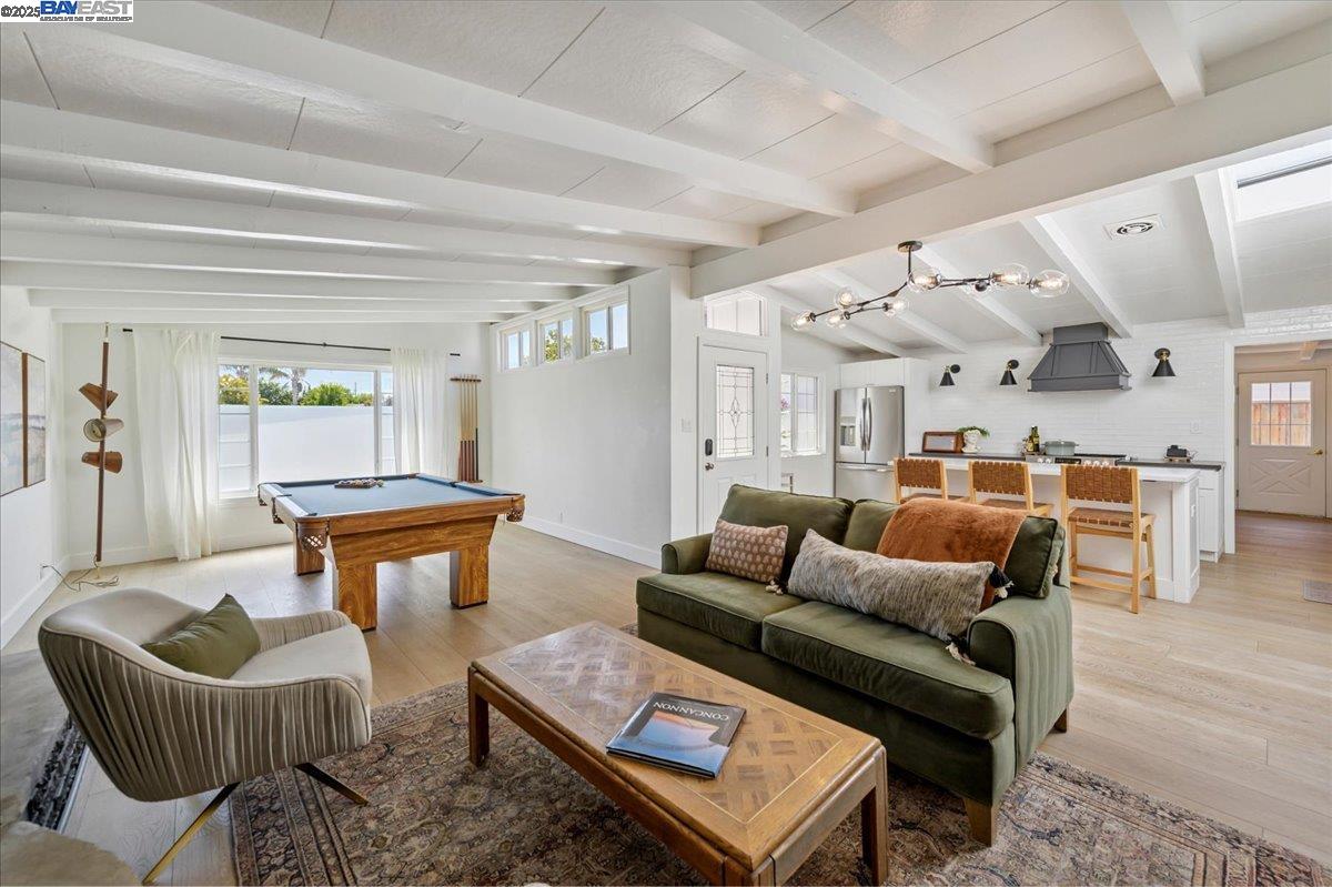 427 Bernal Ave