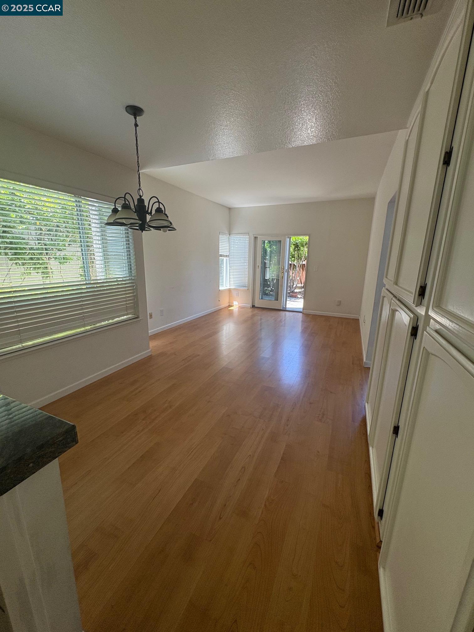1029 Lakeridge Pl
