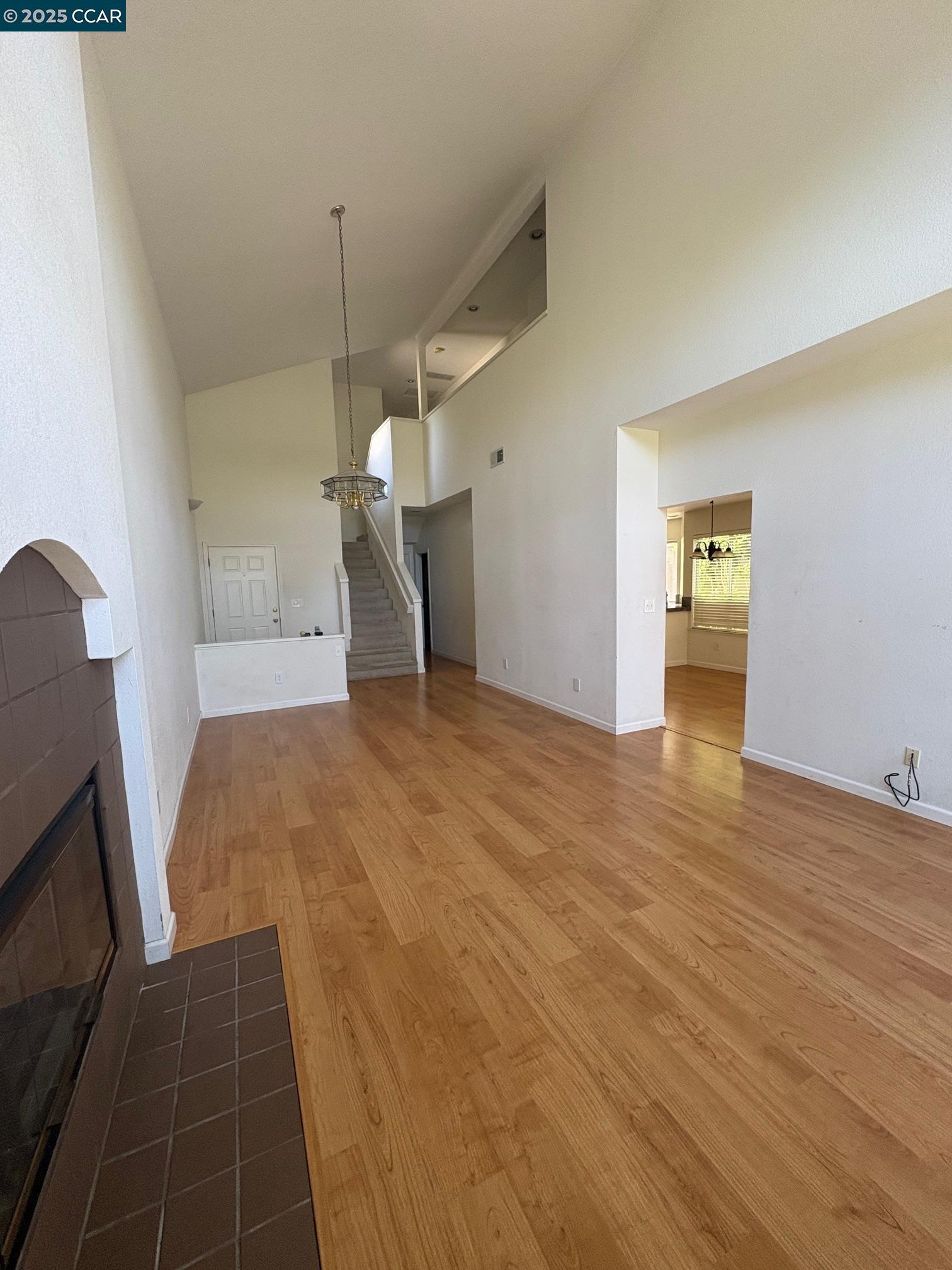 1029 Lakeridge Pl