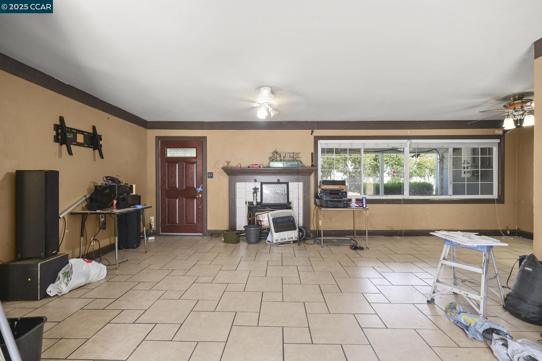 2061 Sherman Dr