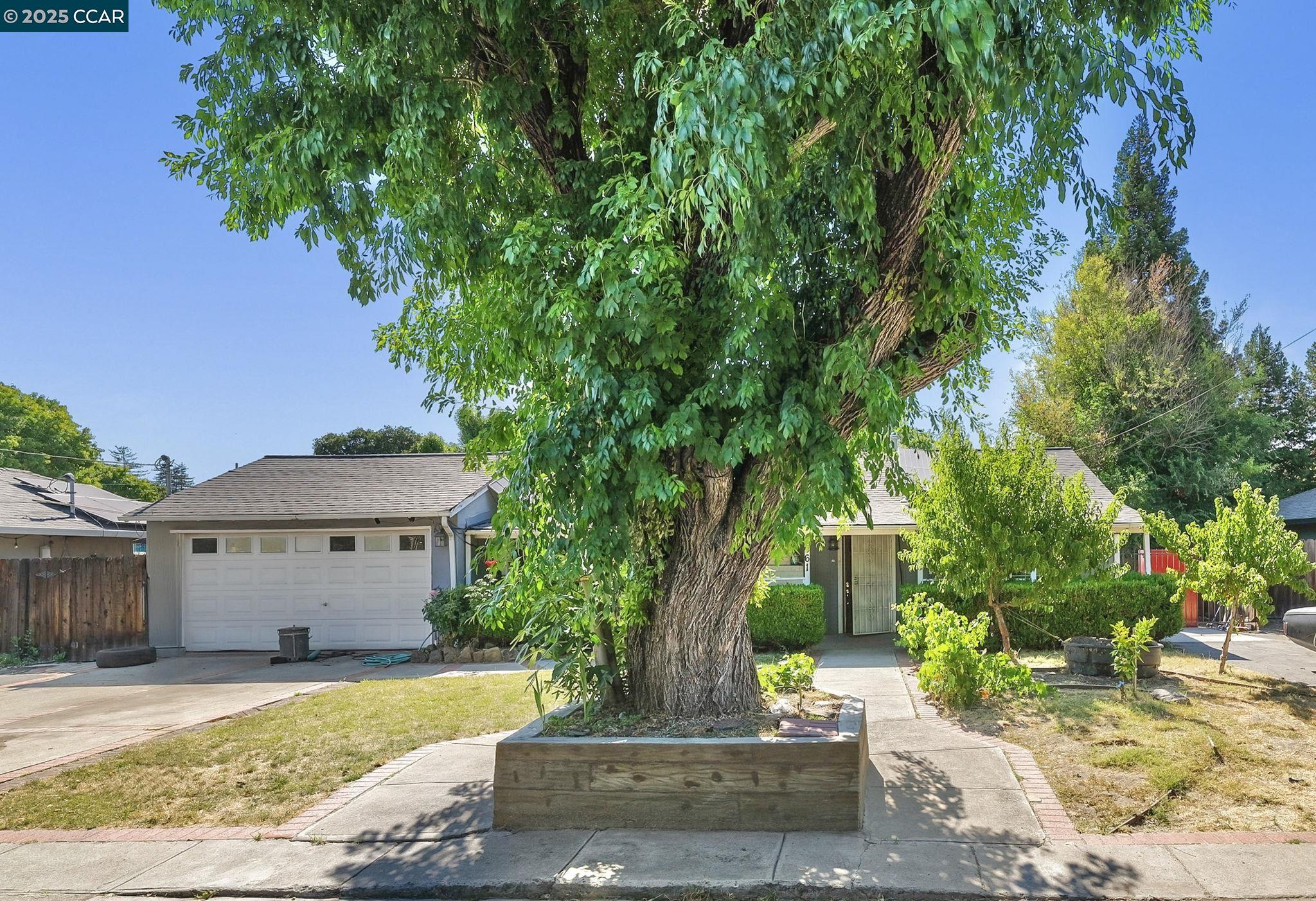 2061 Sherman Dr