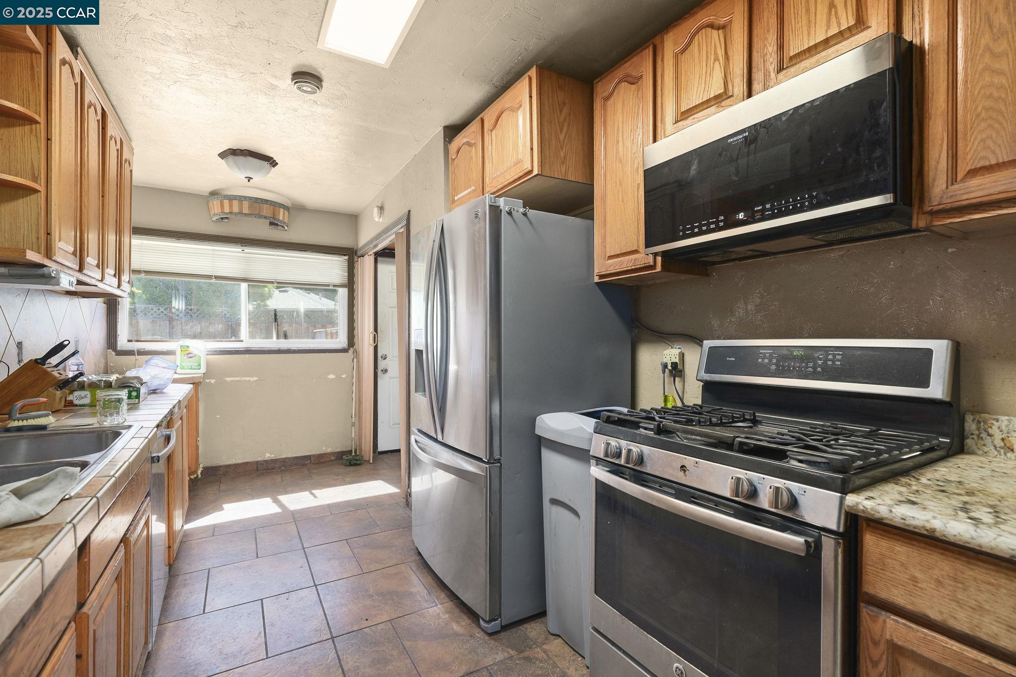 2061 Sherman Dr
