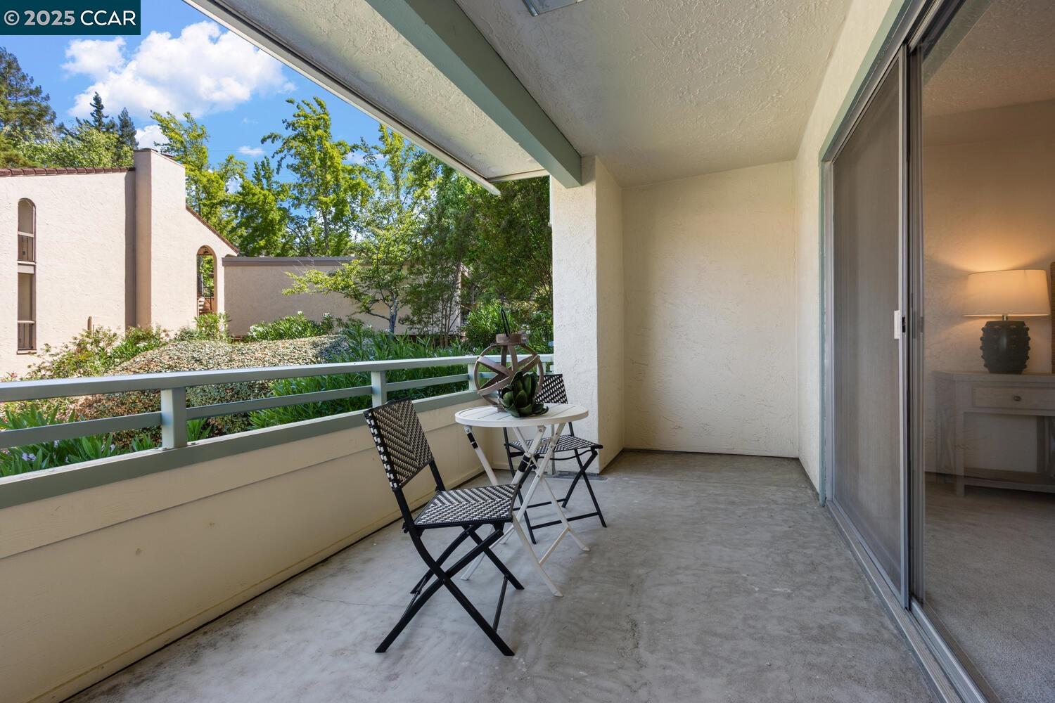 1501 Ptarmigan Dr # 2A