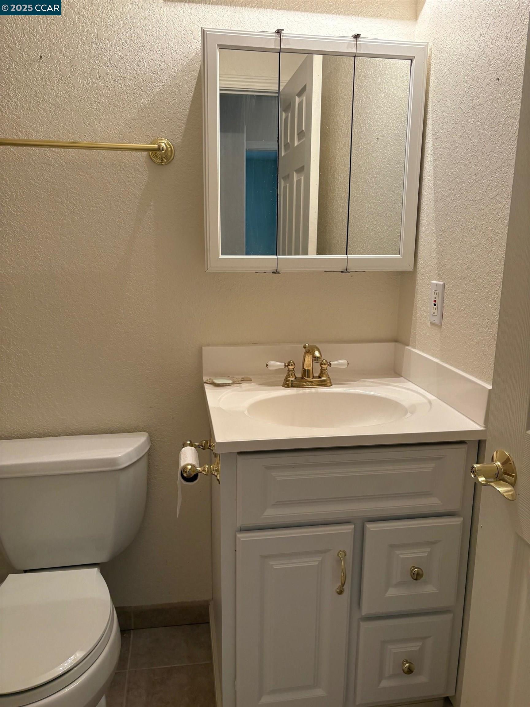 517 Van Buren Pl