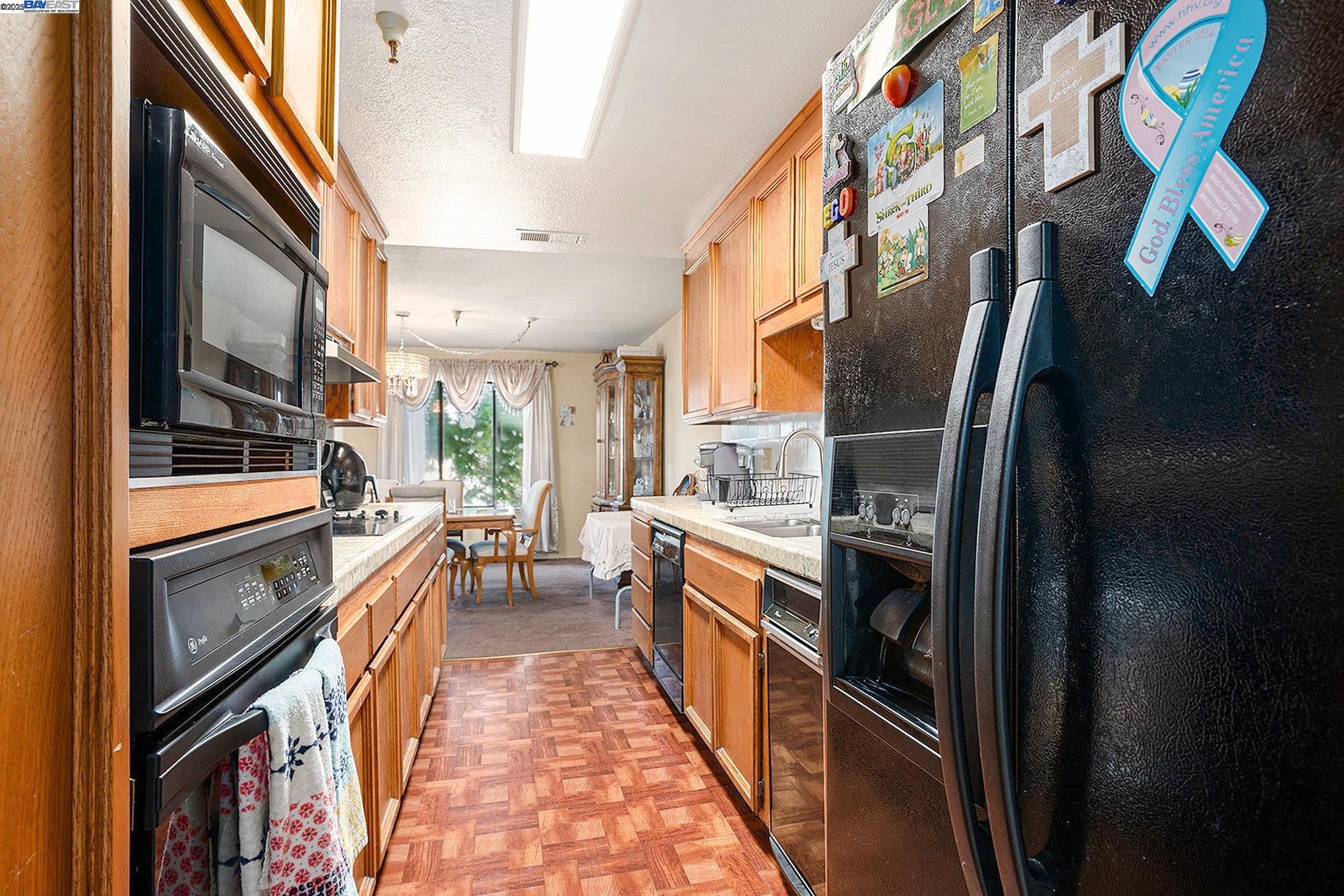 1400 Carpentier St # 225