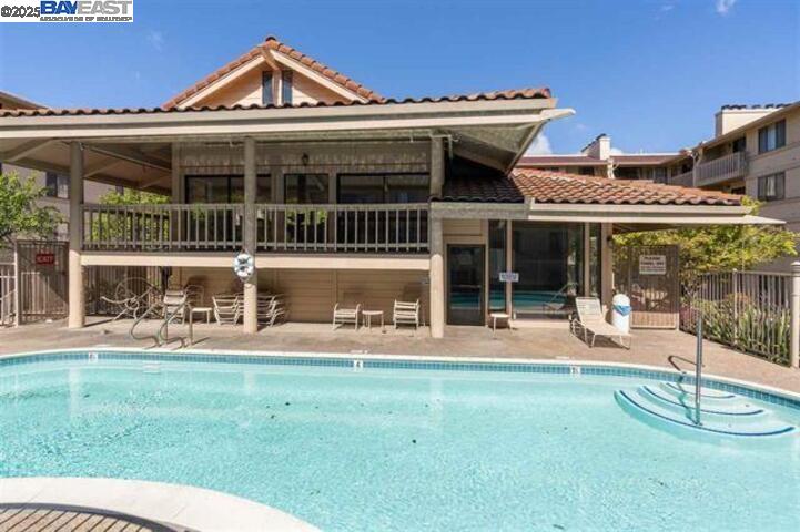 1400 Carpentier St # 225