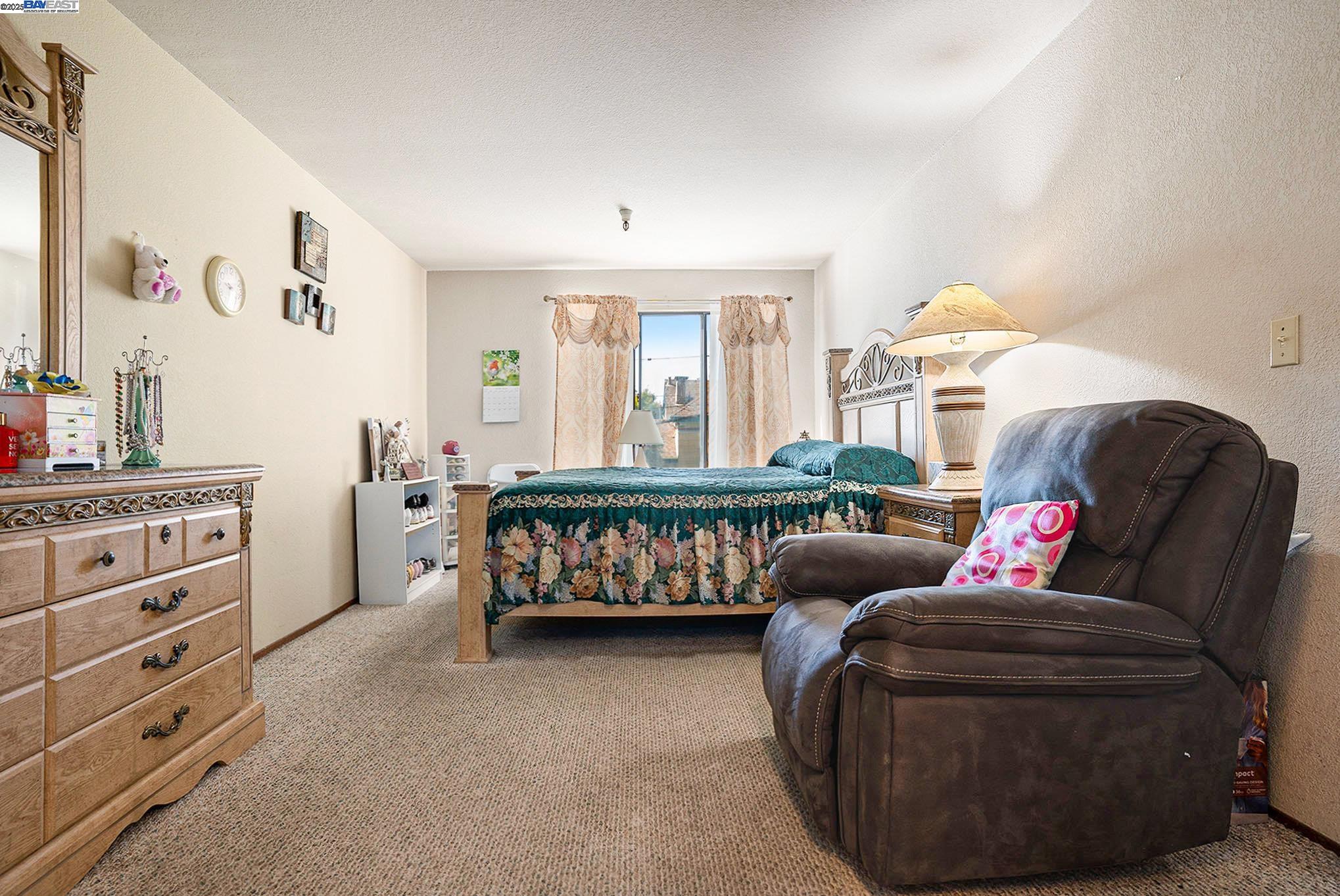 1400 Carpentier St # 225