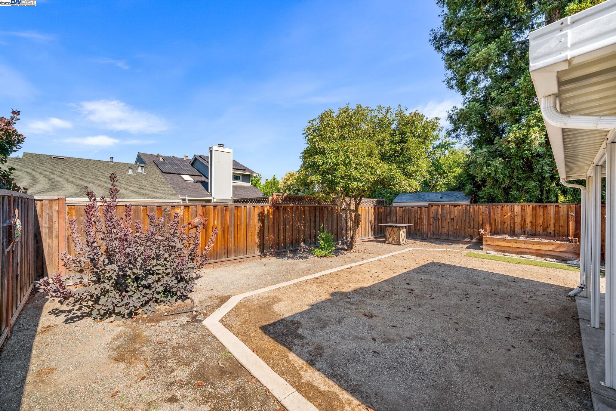 473 Andrea Cir
