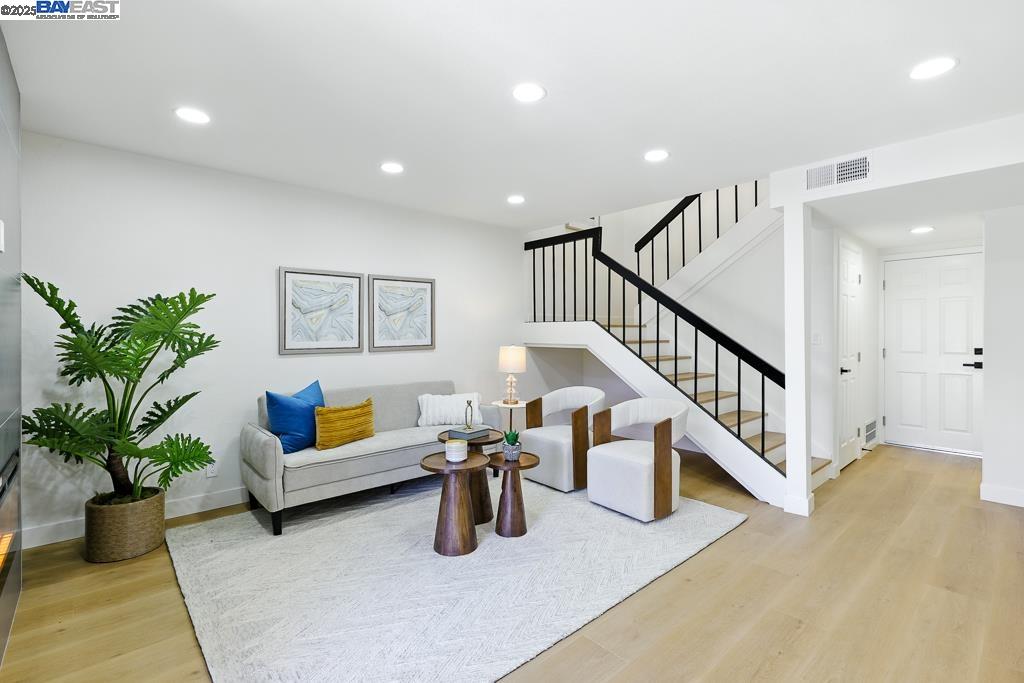 739 Aries Ln