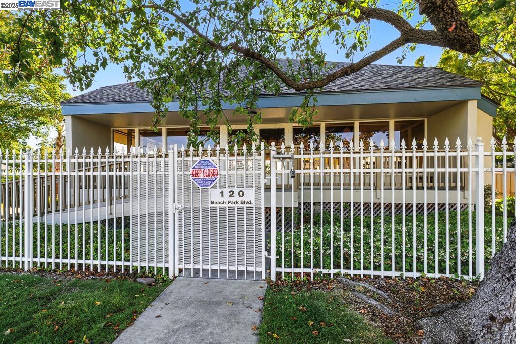 739 Aries Ln