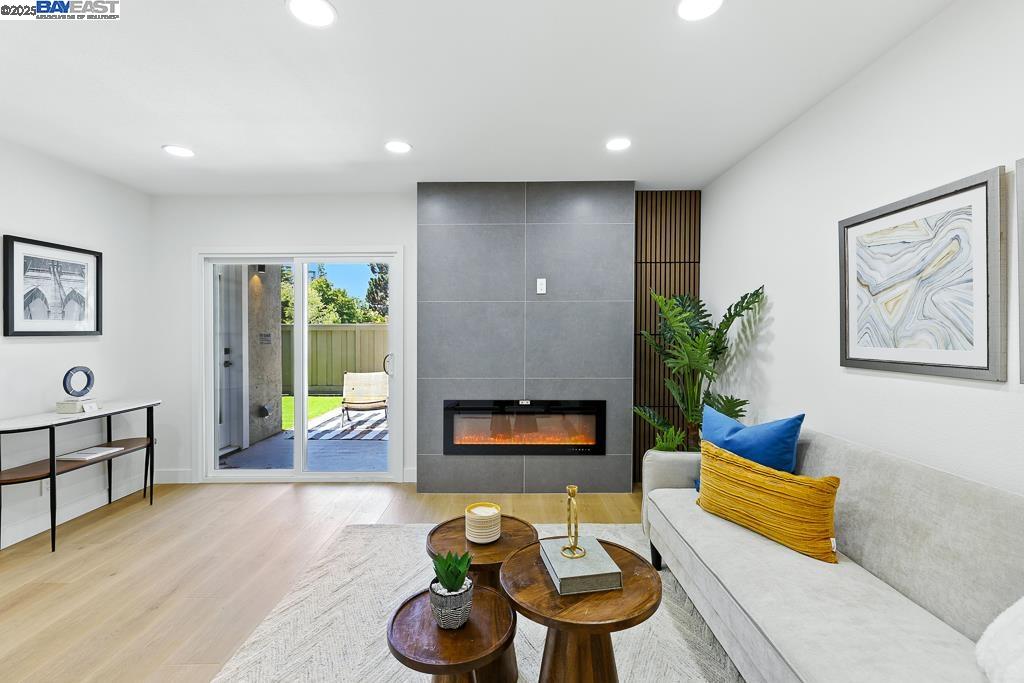 739 Aries Ln