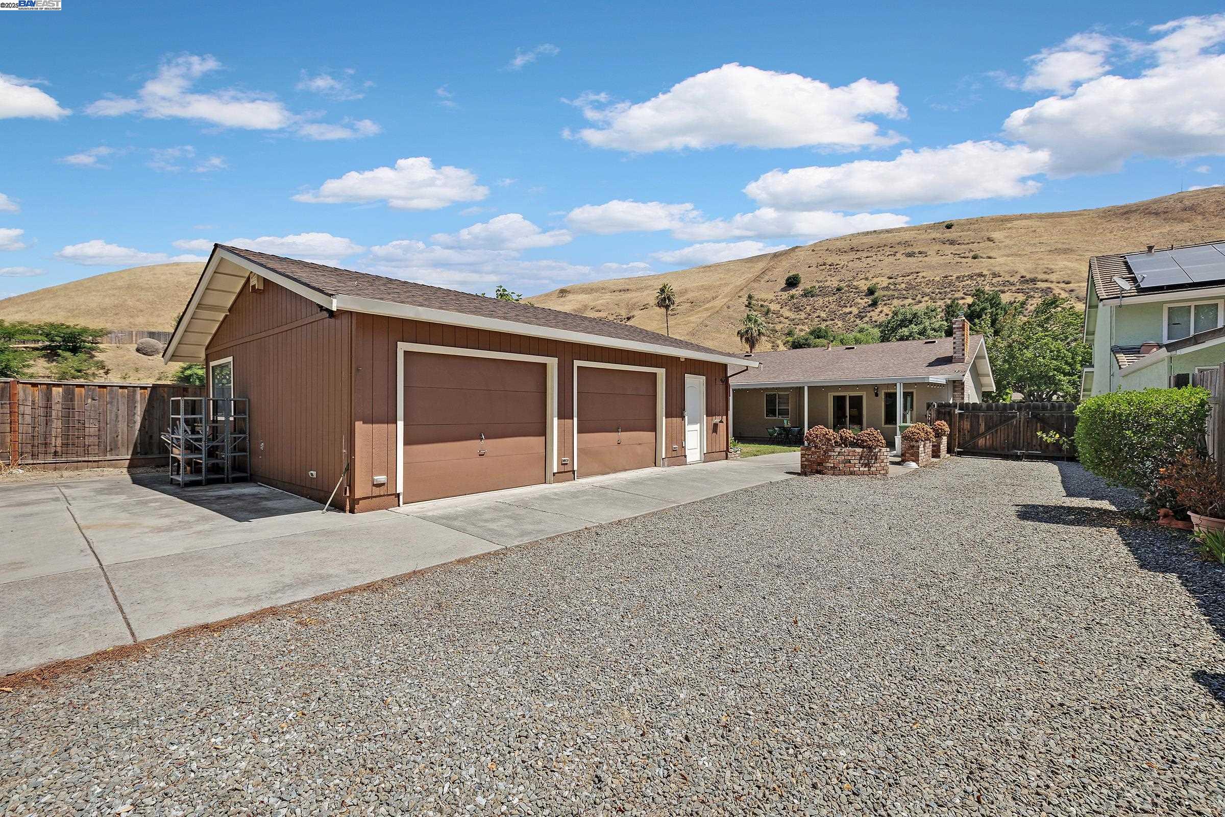 36055 Easterday Way