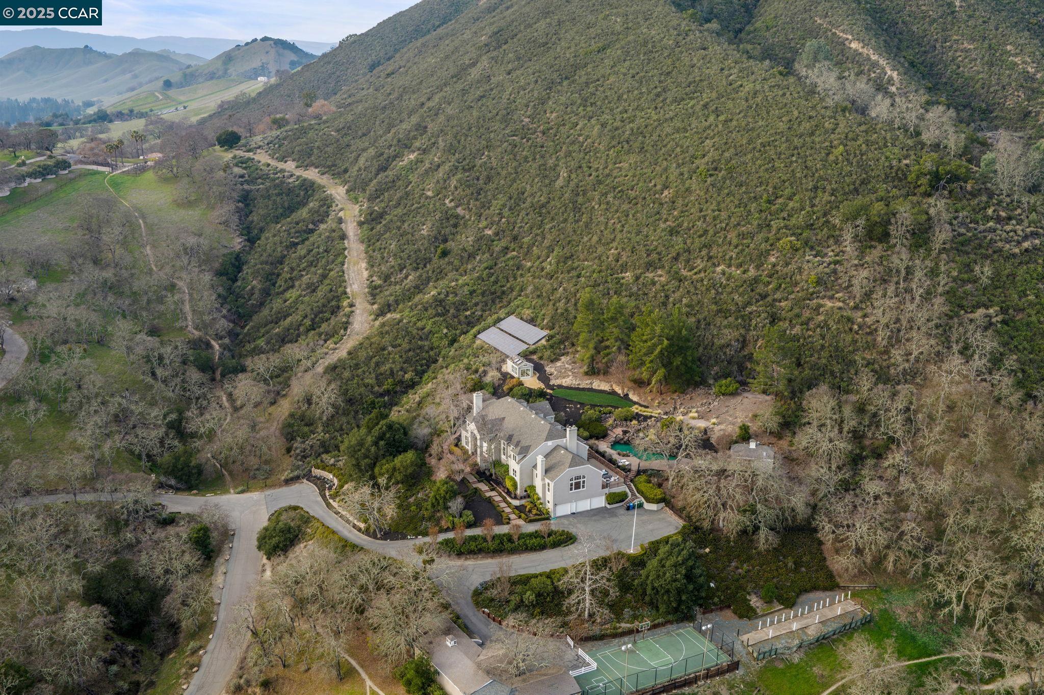 2420 Diablo Lakes Ln