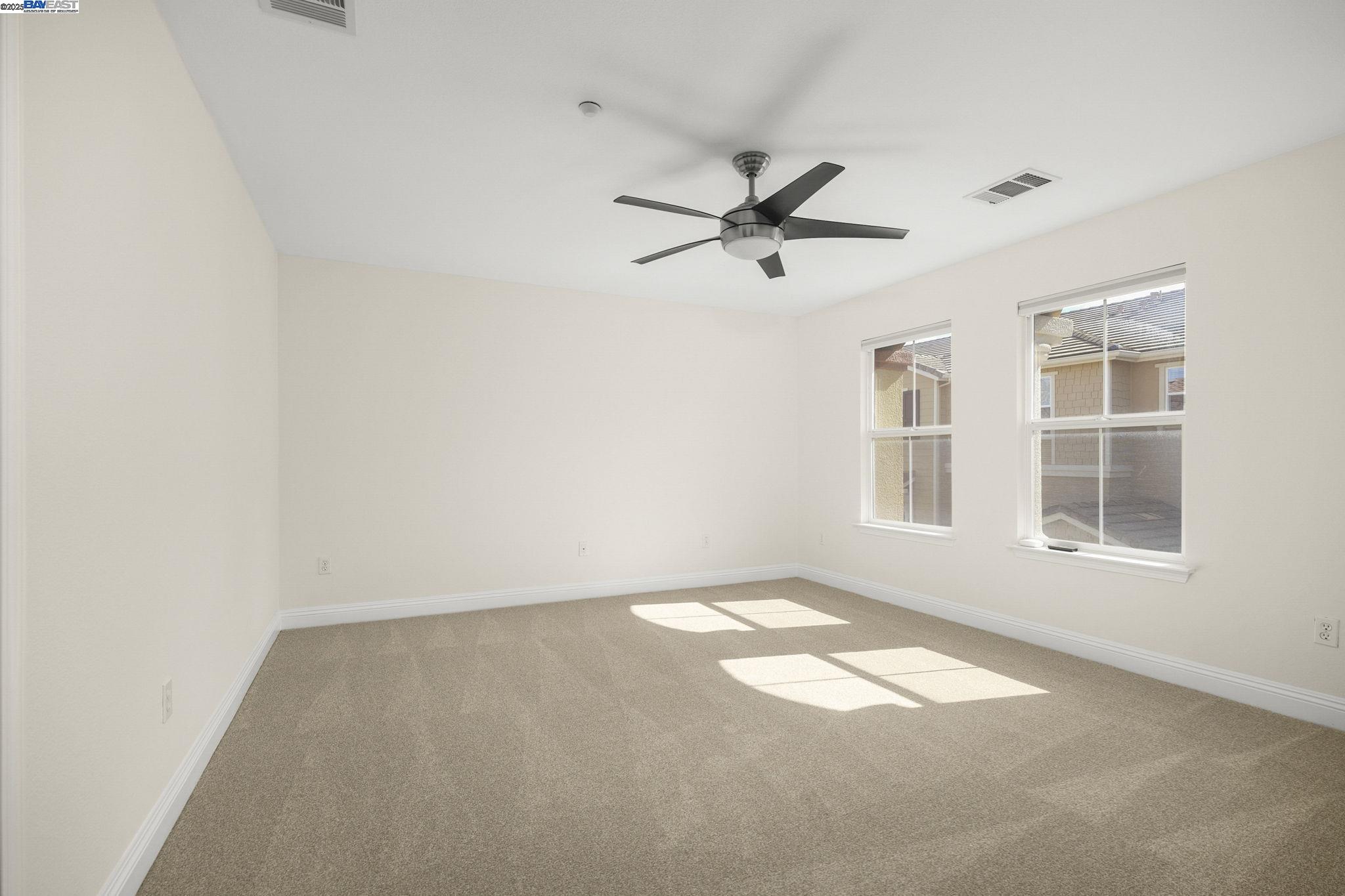 6182 Yardley Ln