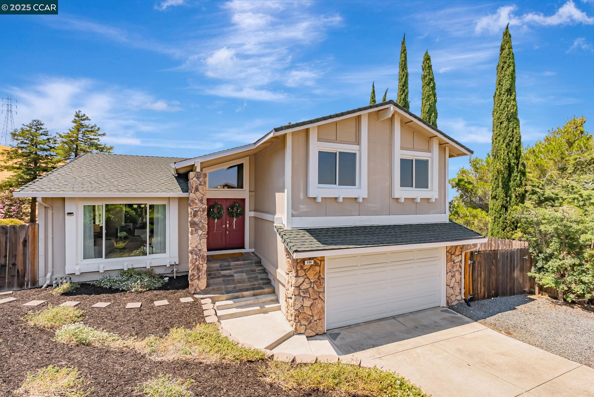 166 Encinal Pl