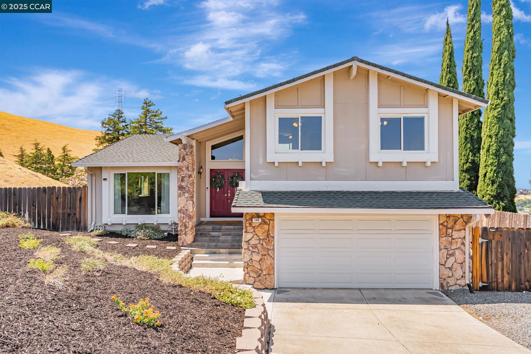 166 Encinal Pl